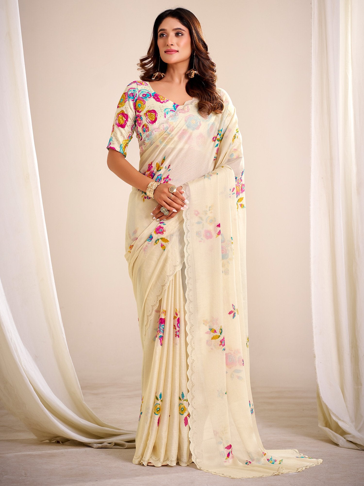 White Off Party Wear Chiffon Printed Saree
