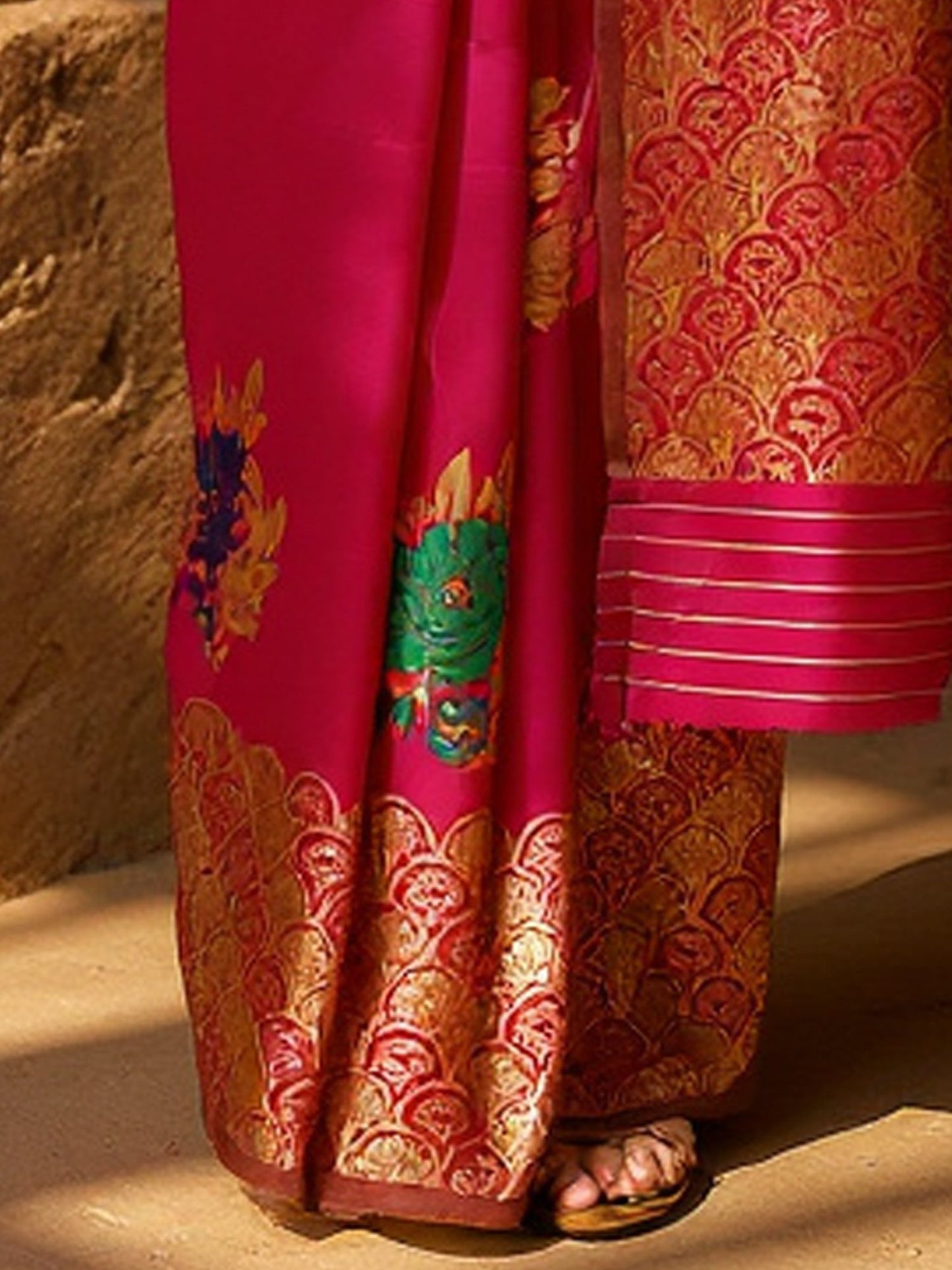 Pink Banarasi Silk Blend Woven Saree