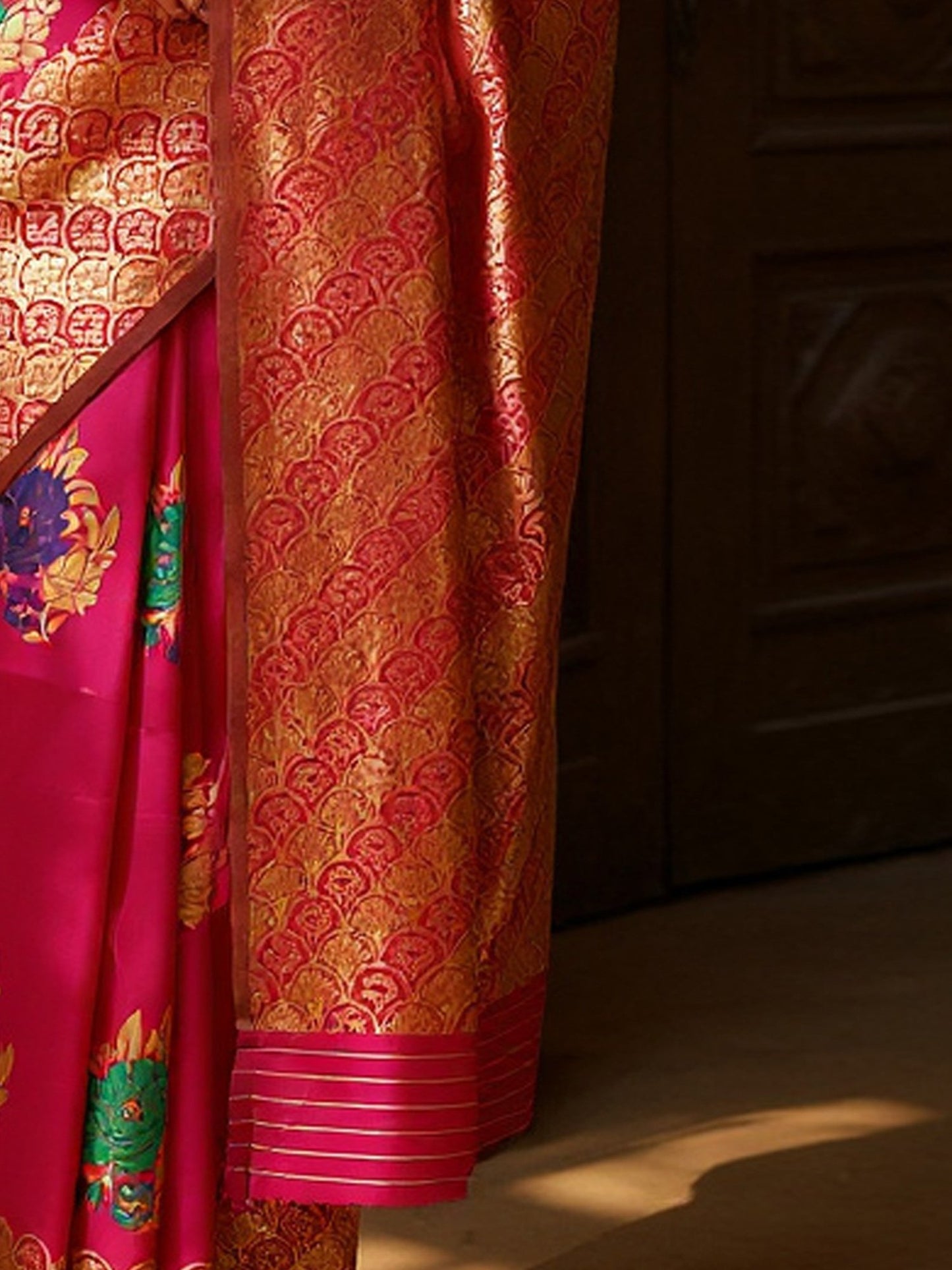 Pink Banarasi Silk Blend Woven Saree