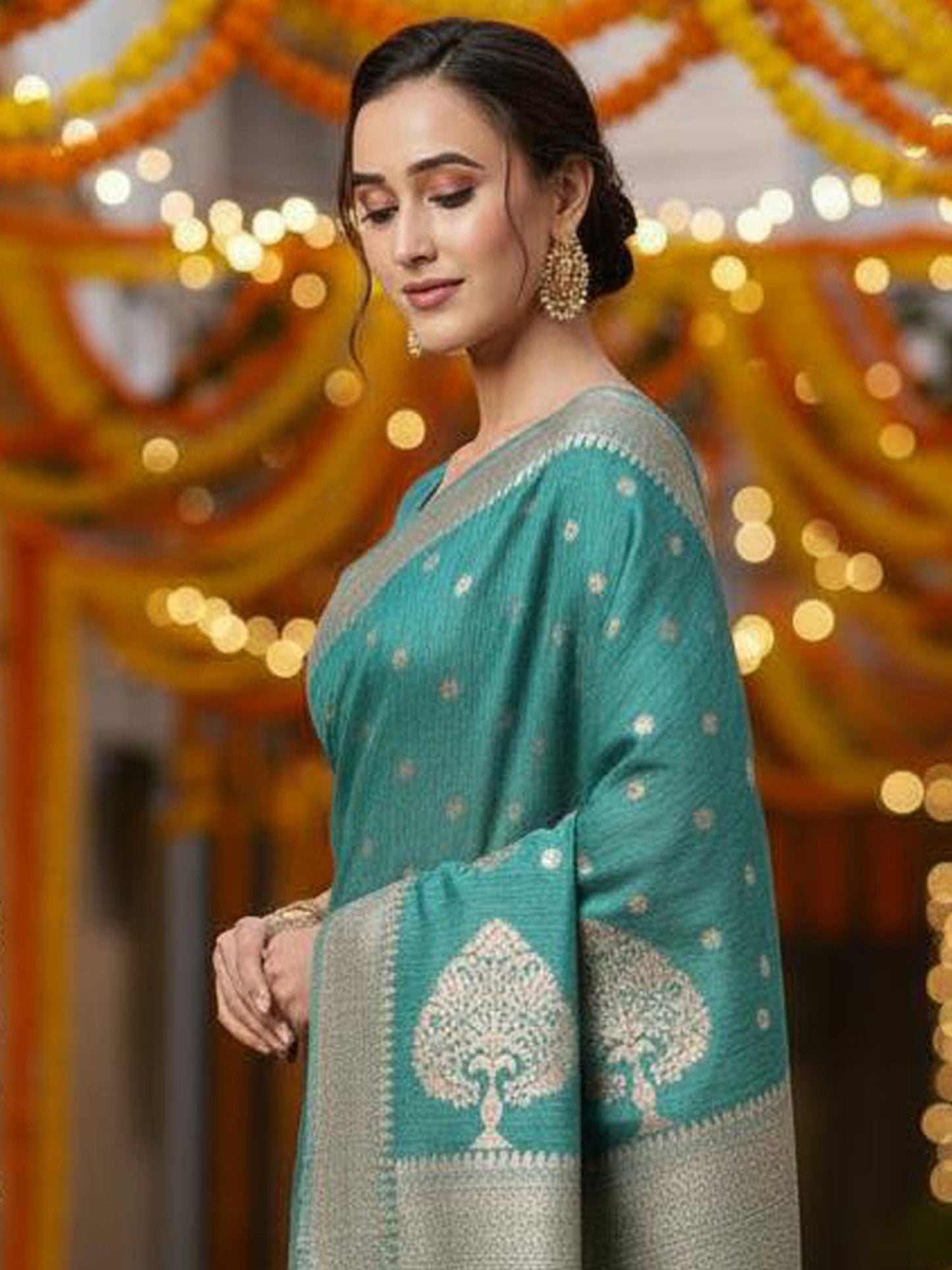 Light Banarasi Silk Blend Woven Saree
