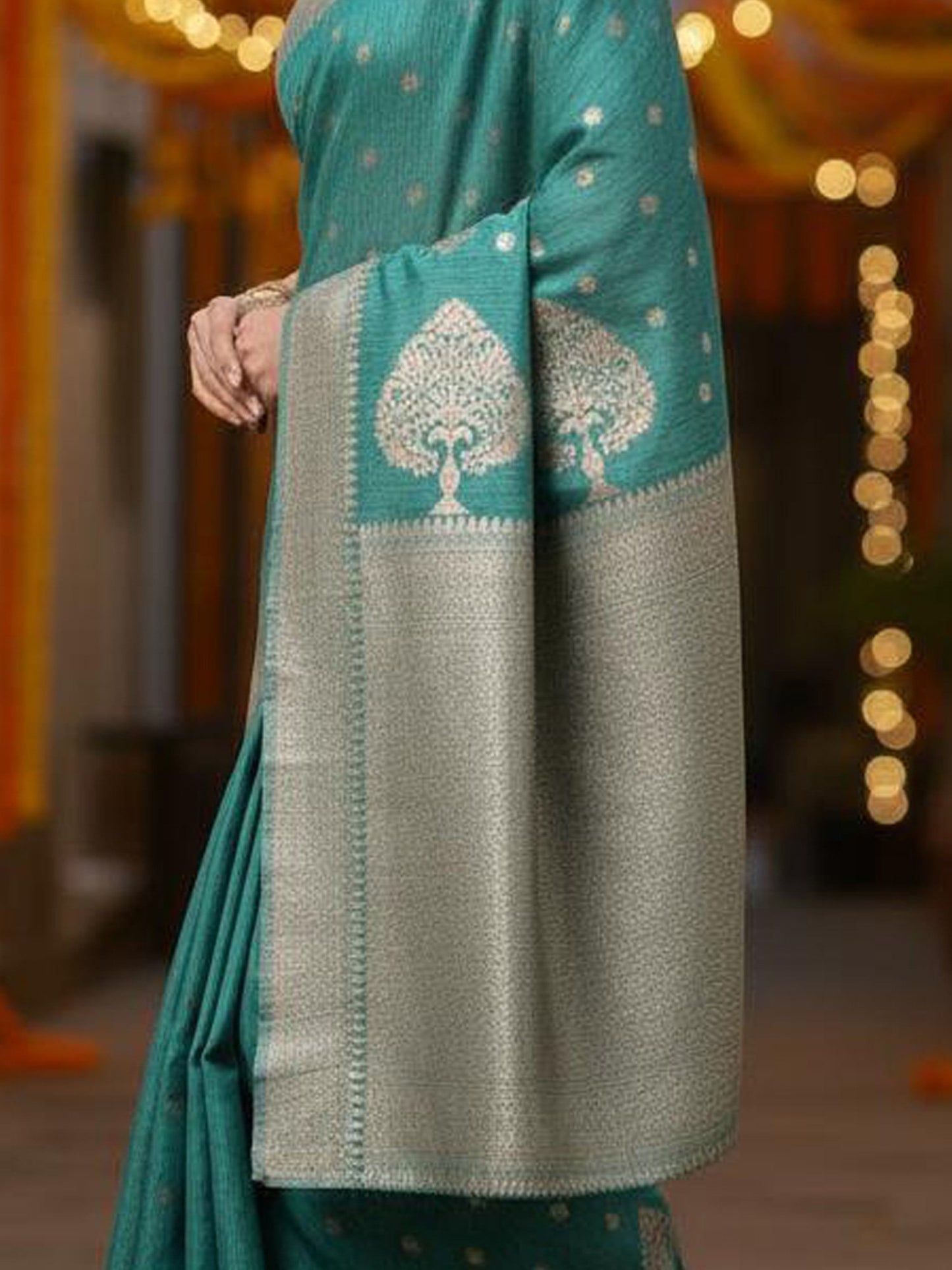 Light Banarasi Silk Blend Woven Saree
