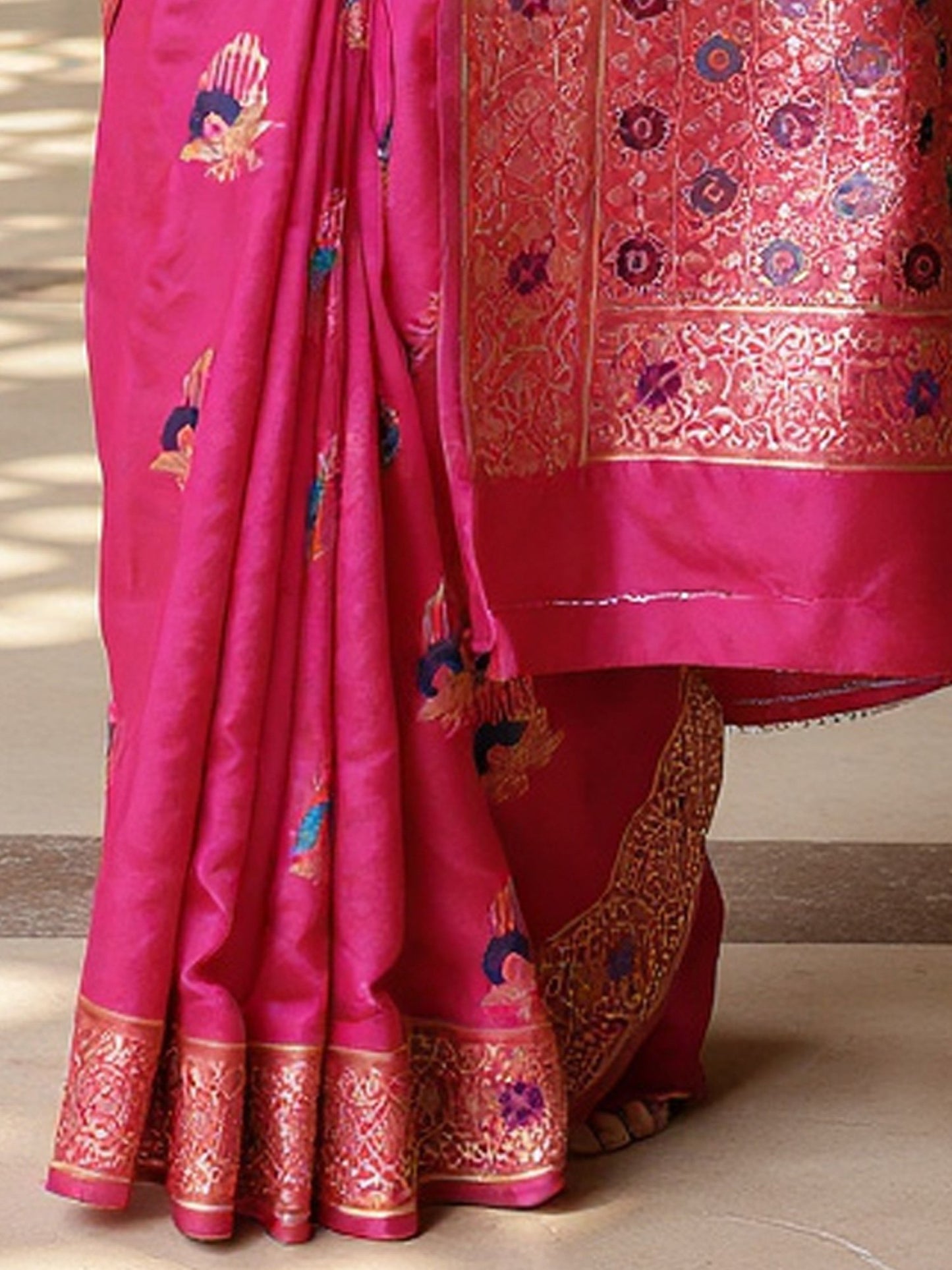 Pink Banarasi Silk Blend Woven Saree