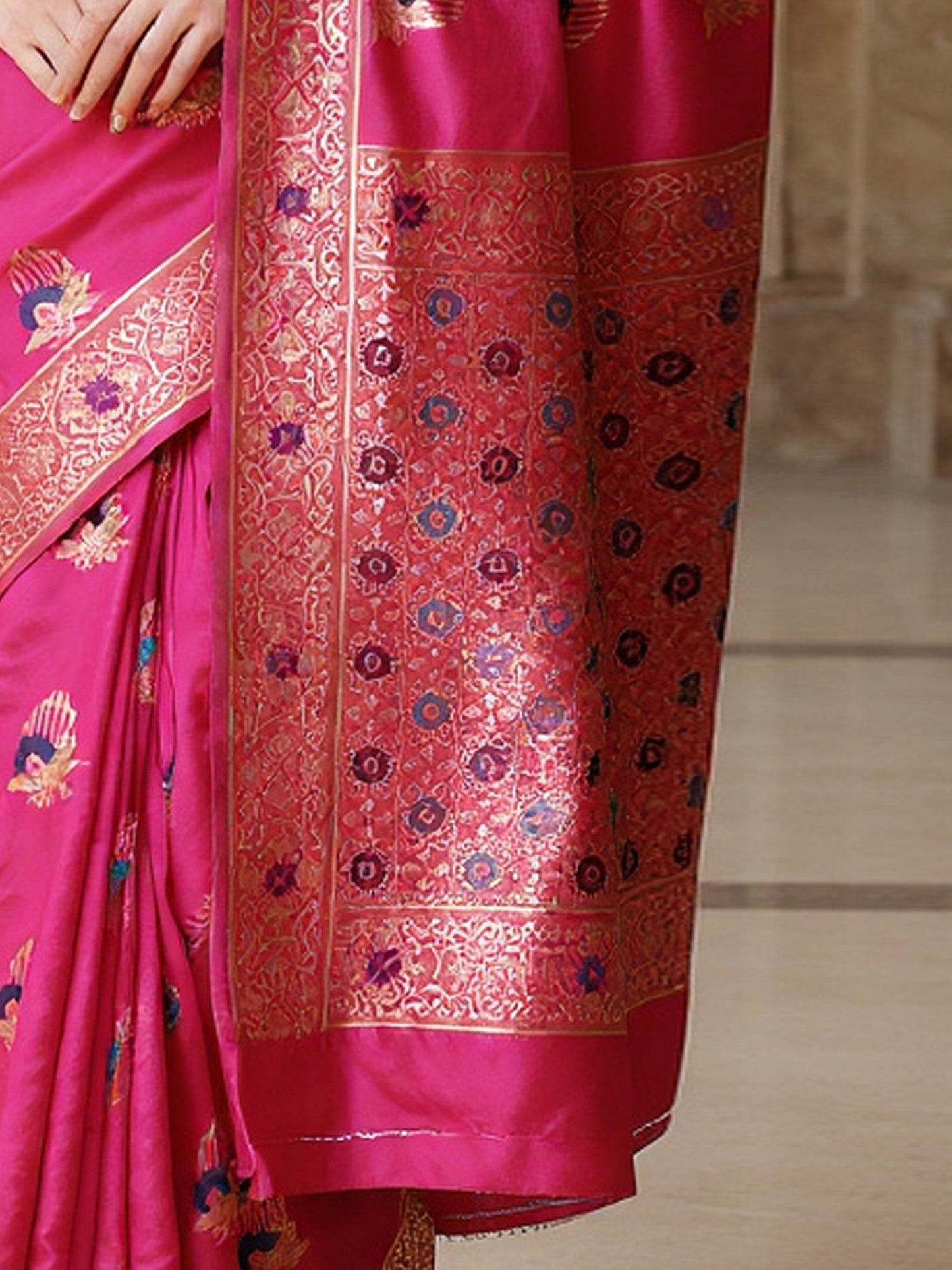 Pink Banarasi Silk Blend Woven Saree