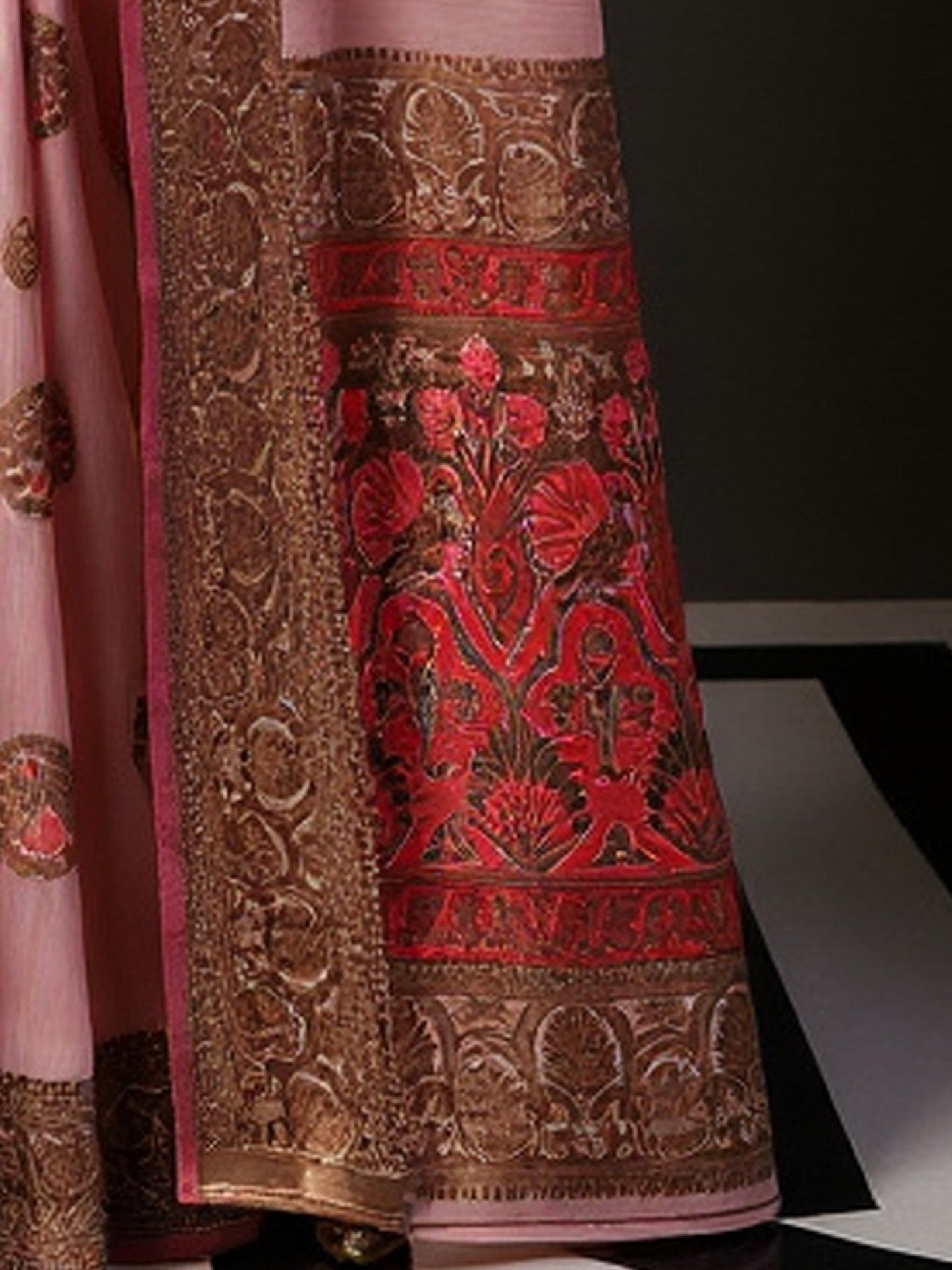 Pink Banarasi Silk Blend Woven Saree