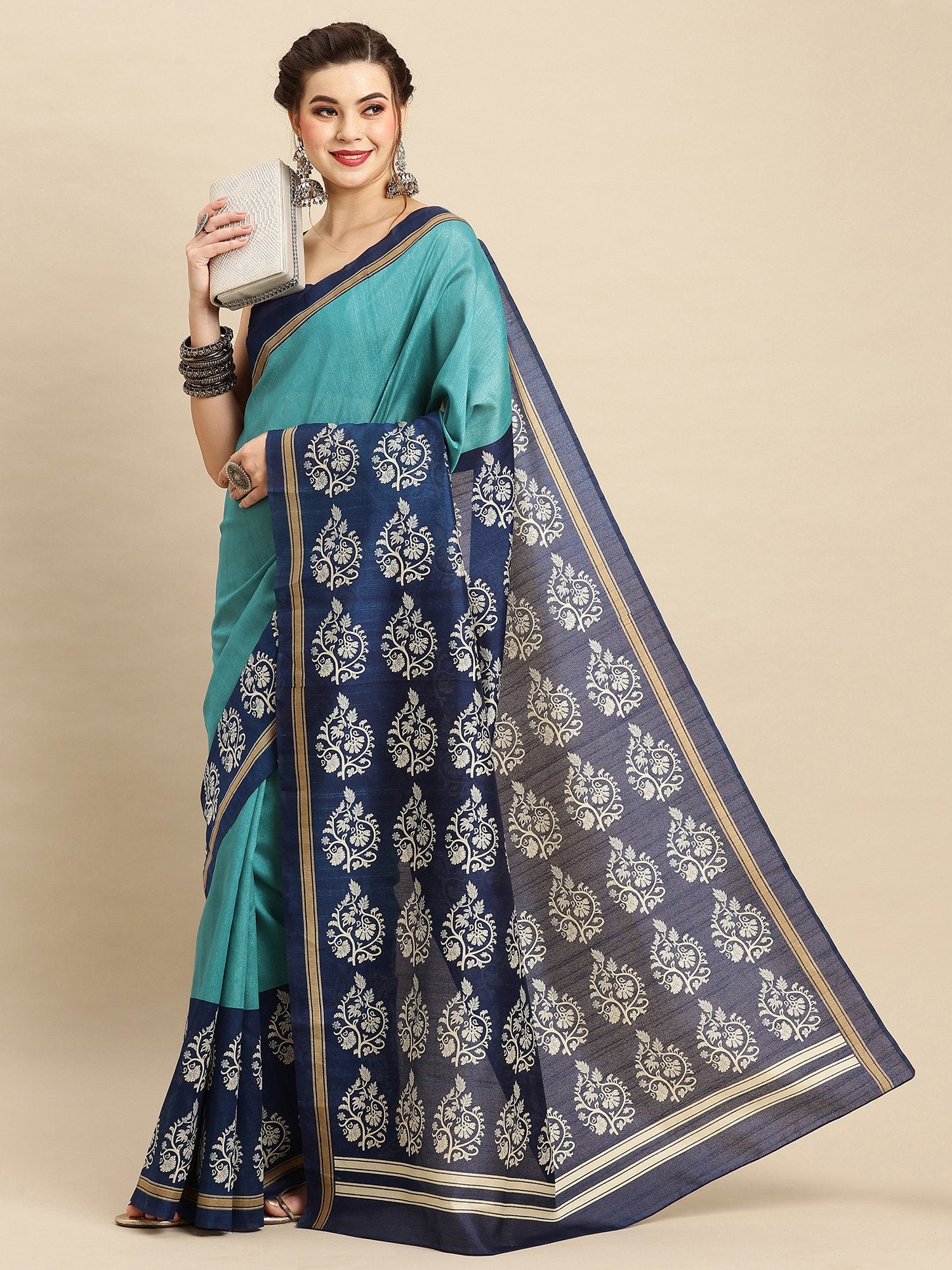 Get the best designer saree