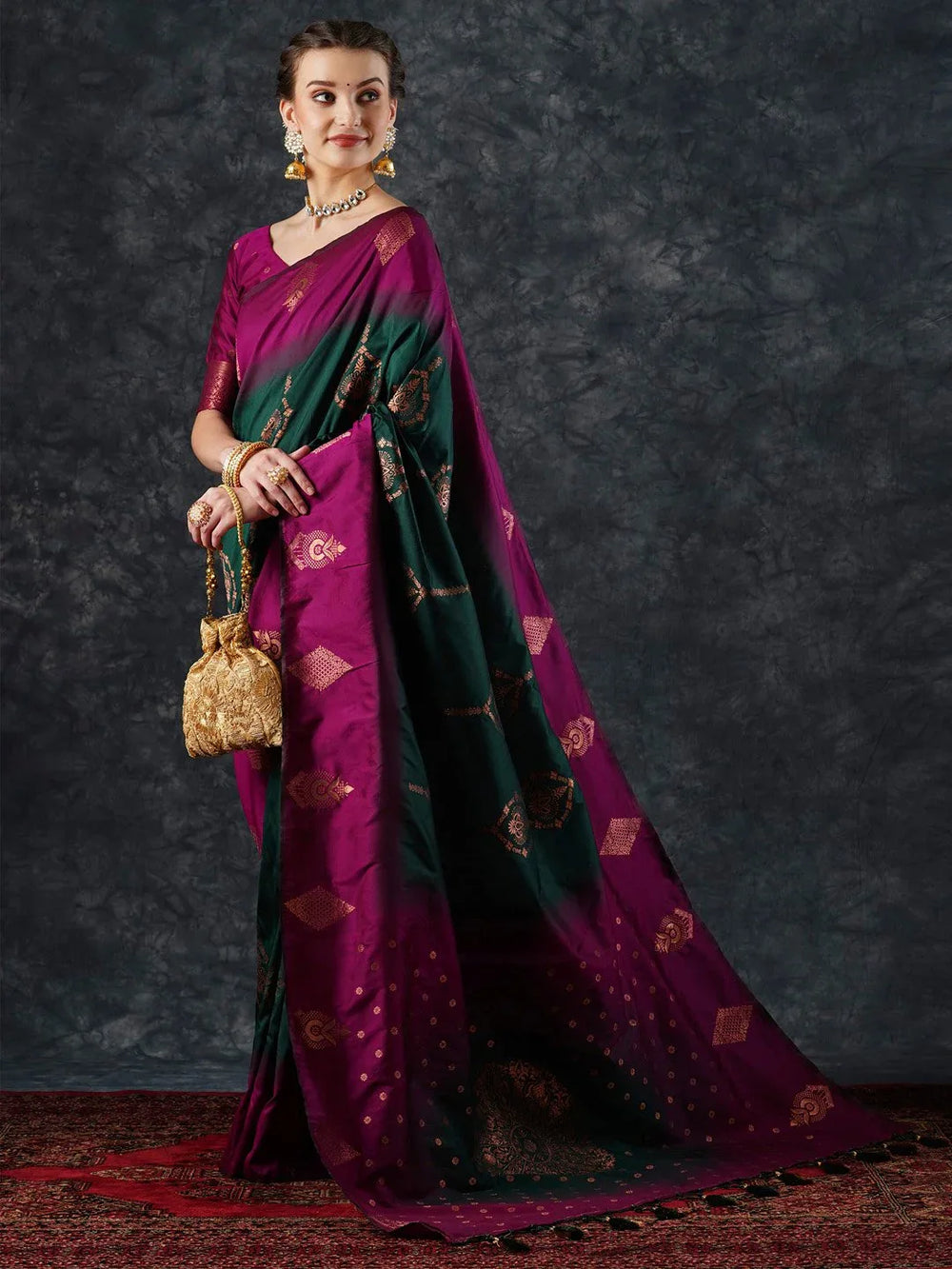 Green Banarasi Silk Blend Woven Saree - The Dori Store