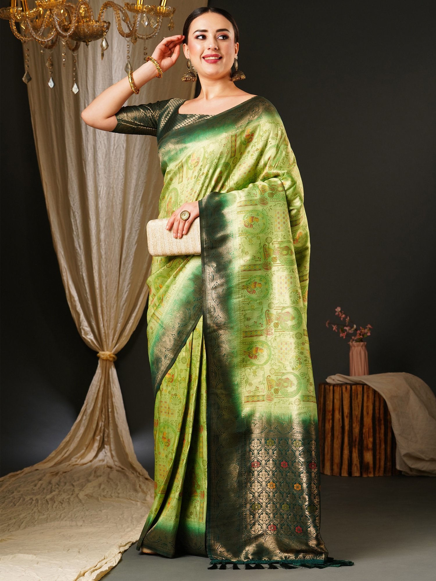 Get the best party wear saree