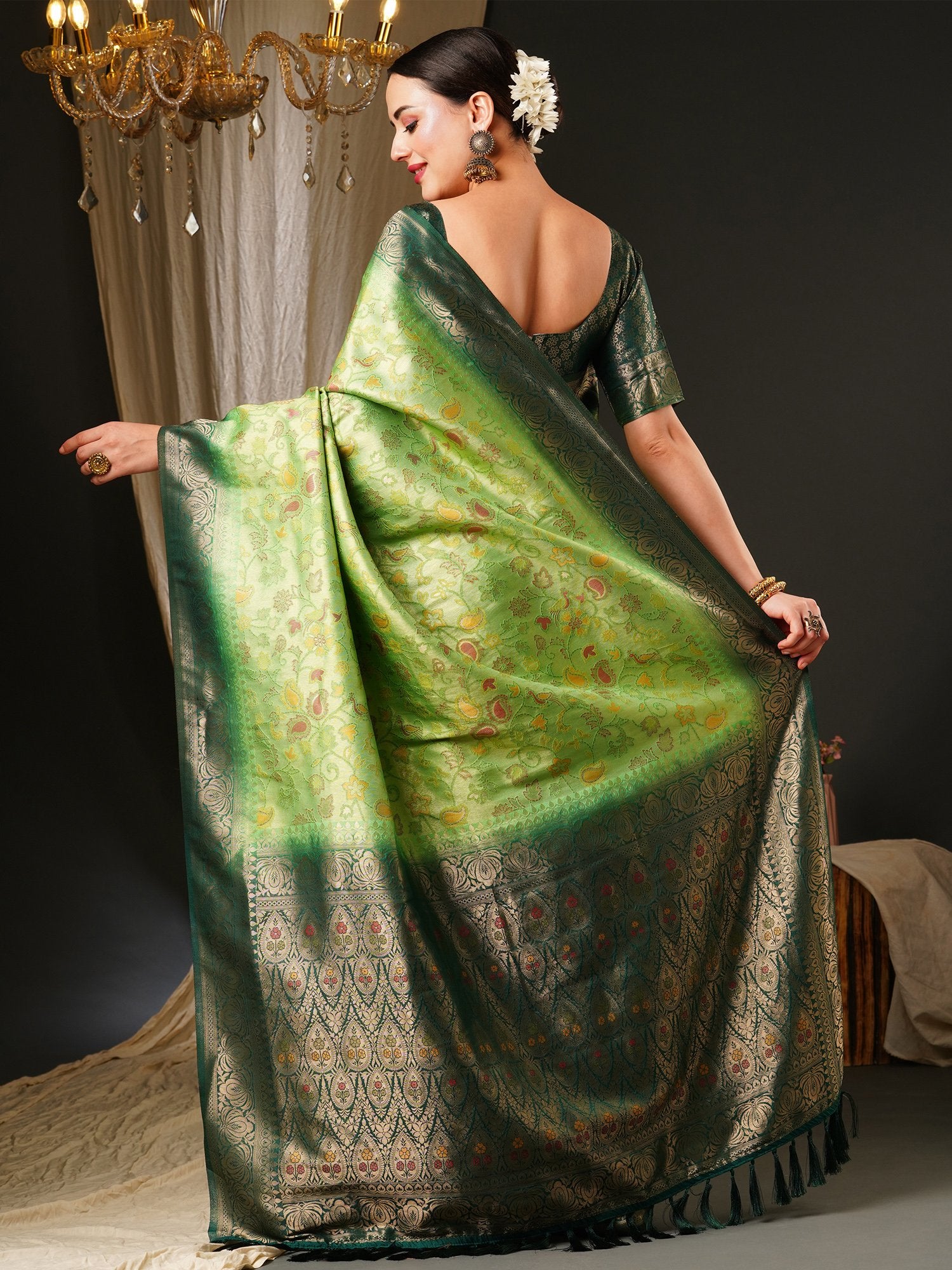 Get the best saree for women