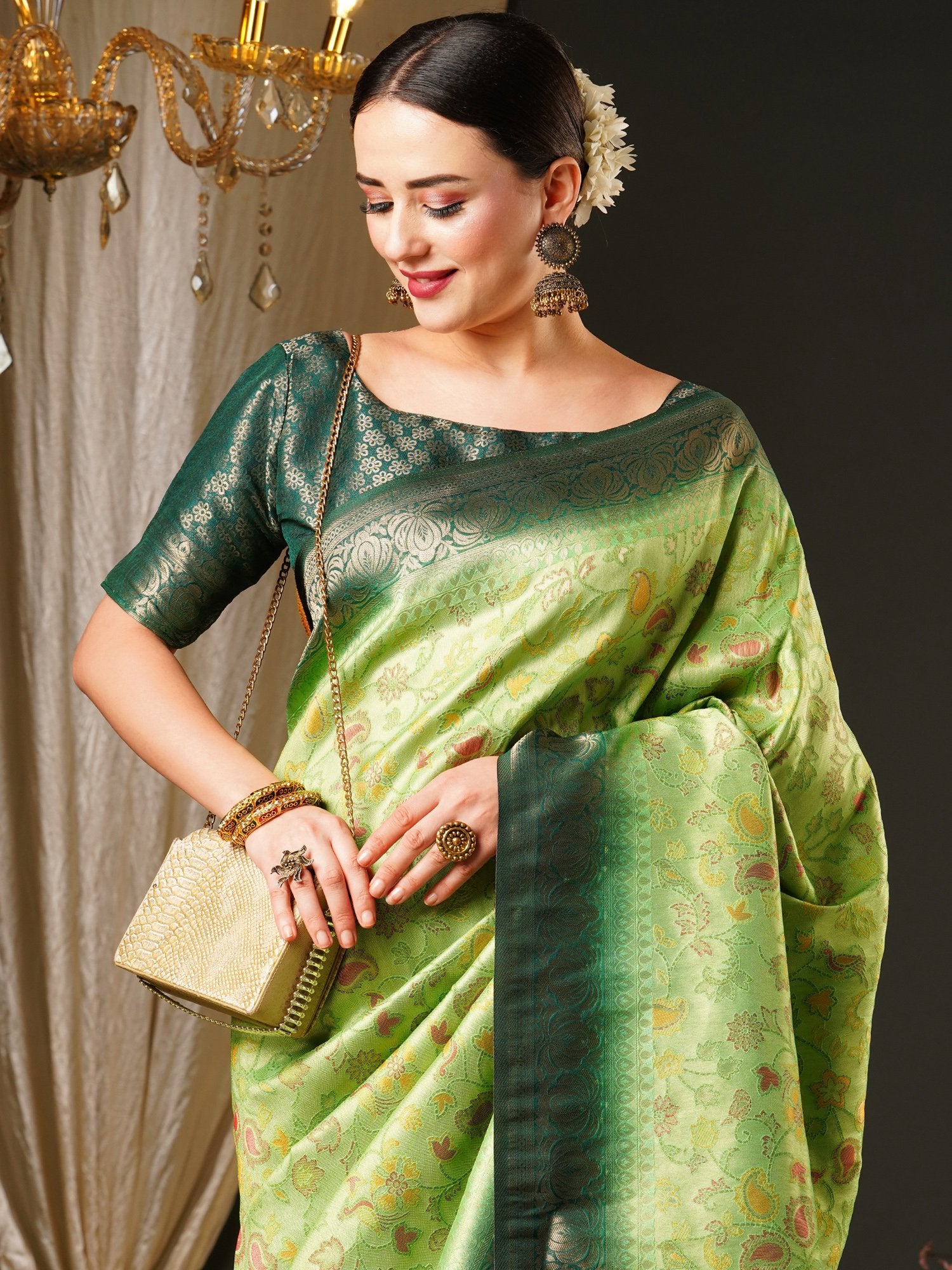 Get the best designer saree
