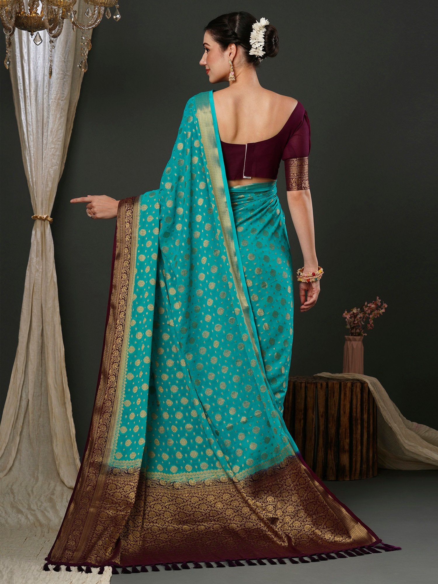 Get the best party wear suits