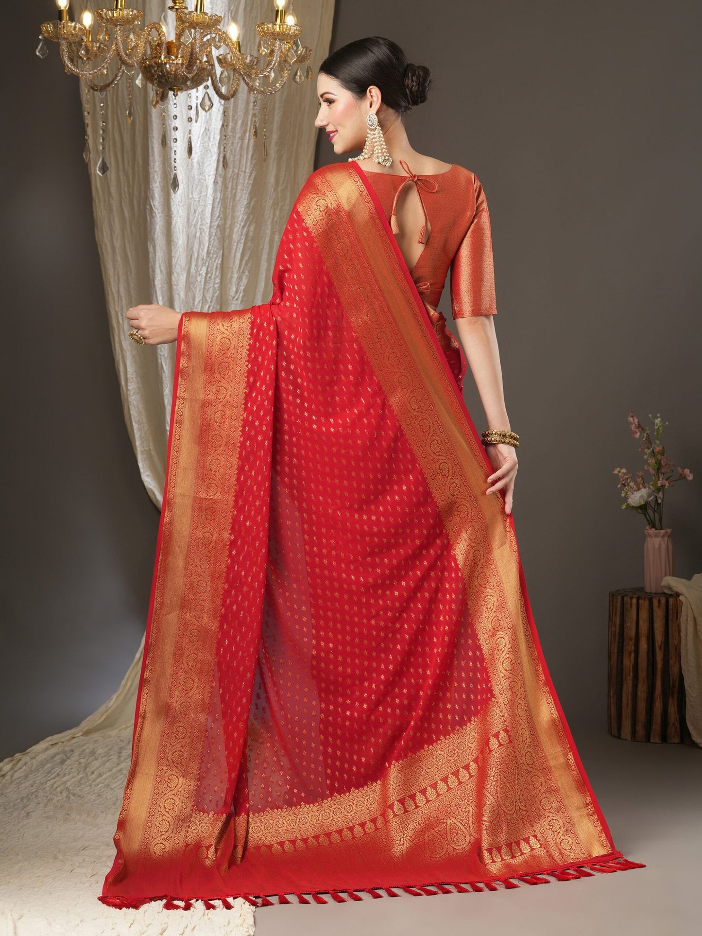 Get the best haldi saree