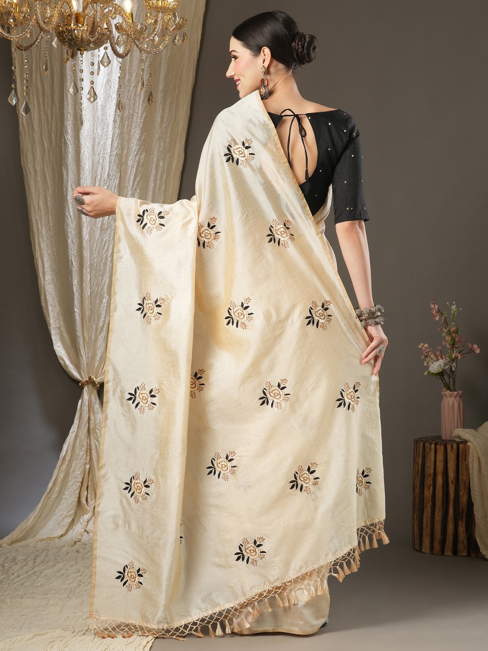 Get the best latest saree design