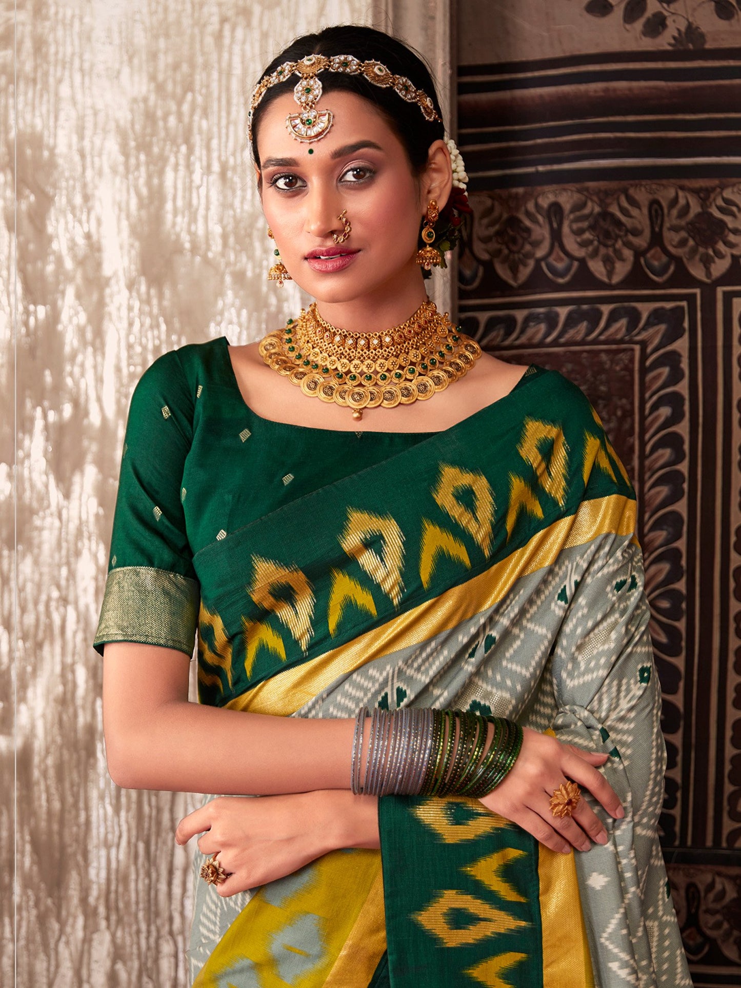 Get the best Banarasi silk saree