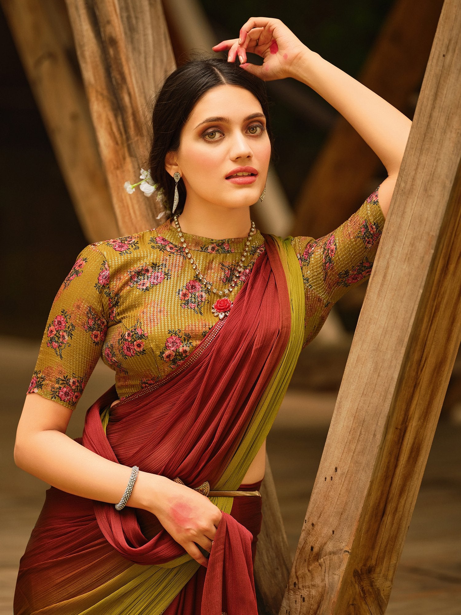 Get the best new saree design