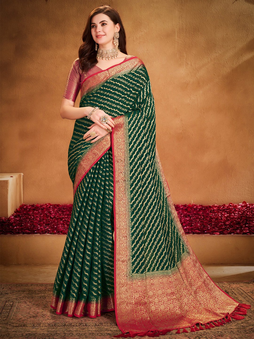 Green Green Kanjeevaram Georgette Woven Saree