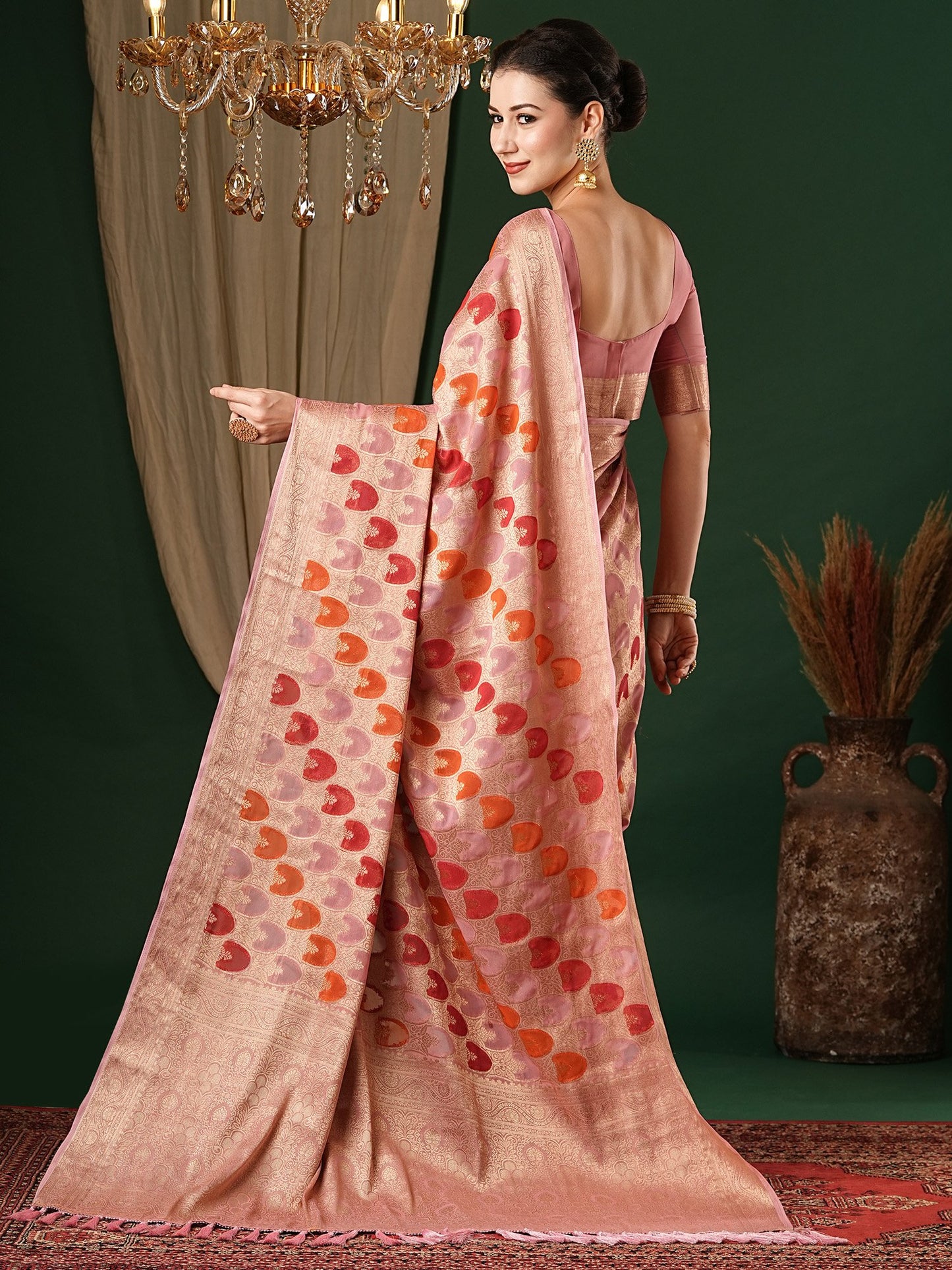 Get the best Banarasi silk saree