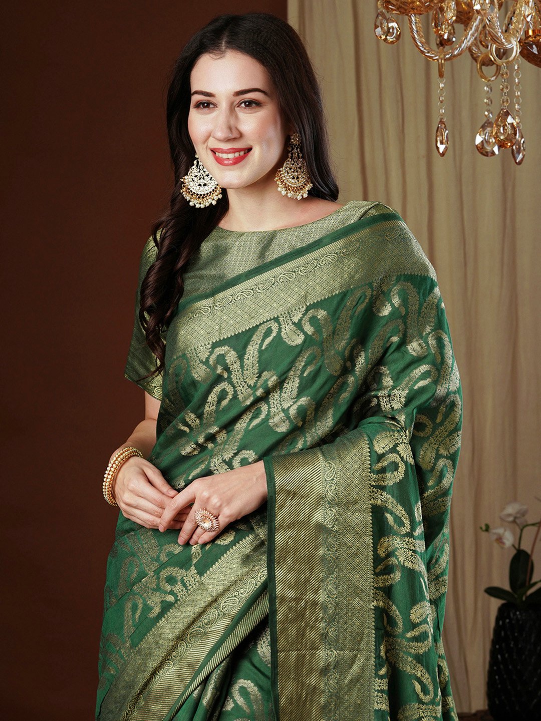 Green Kanjeevaram Viscose Silk Woven Saree