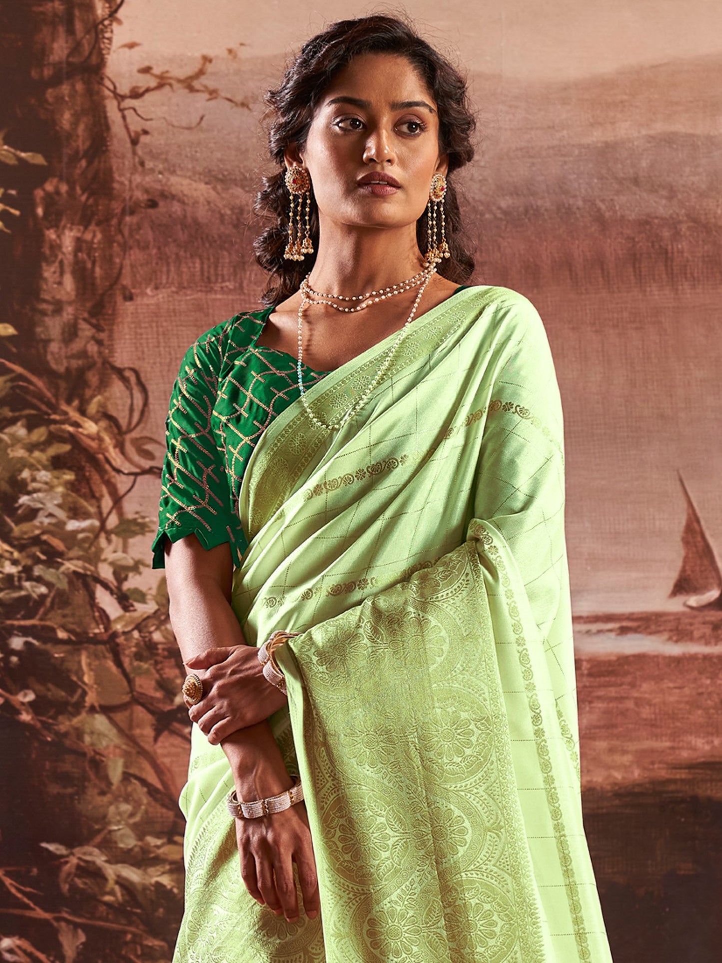 Get the best best saree
