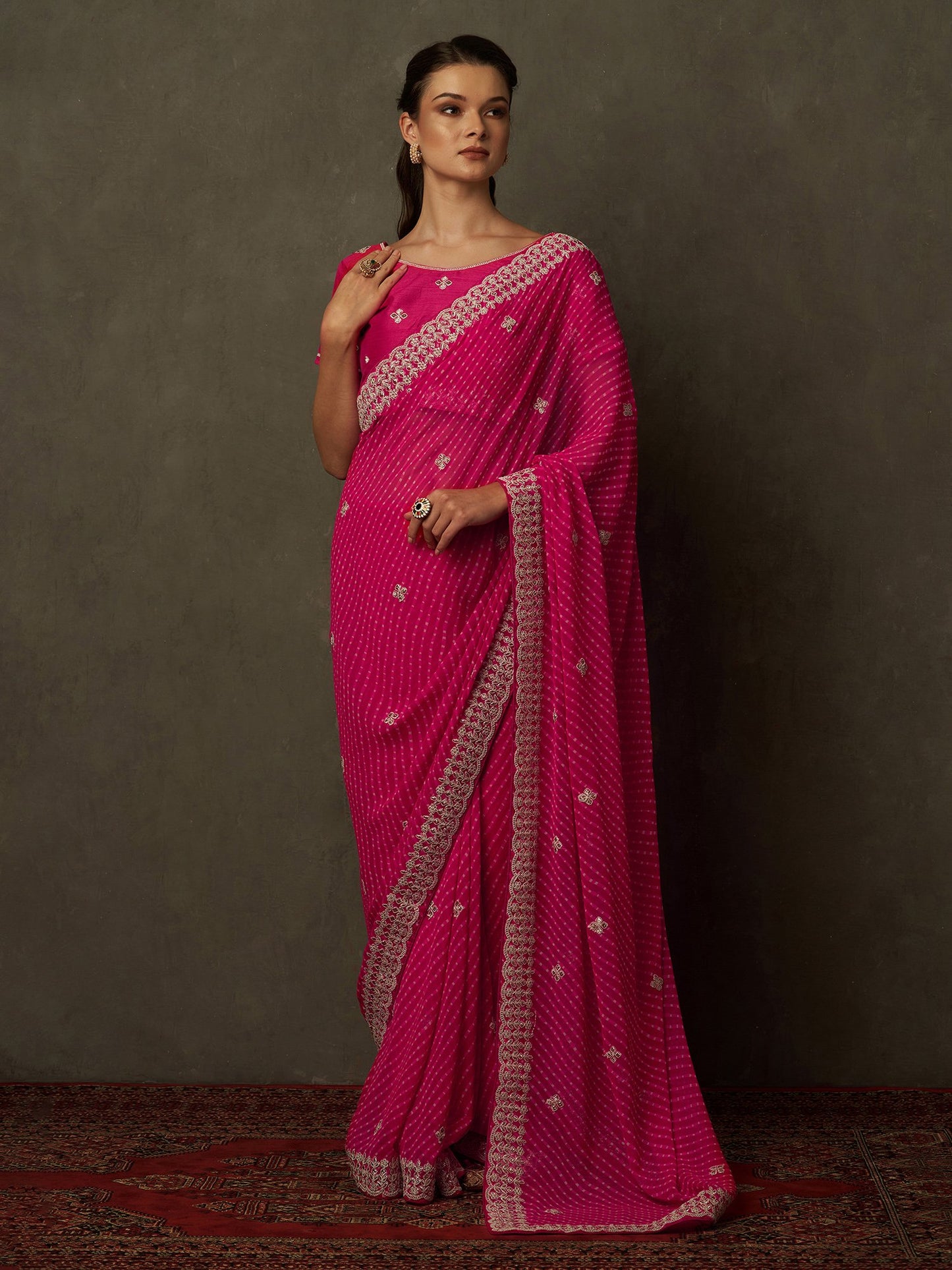 Get the best designer saree