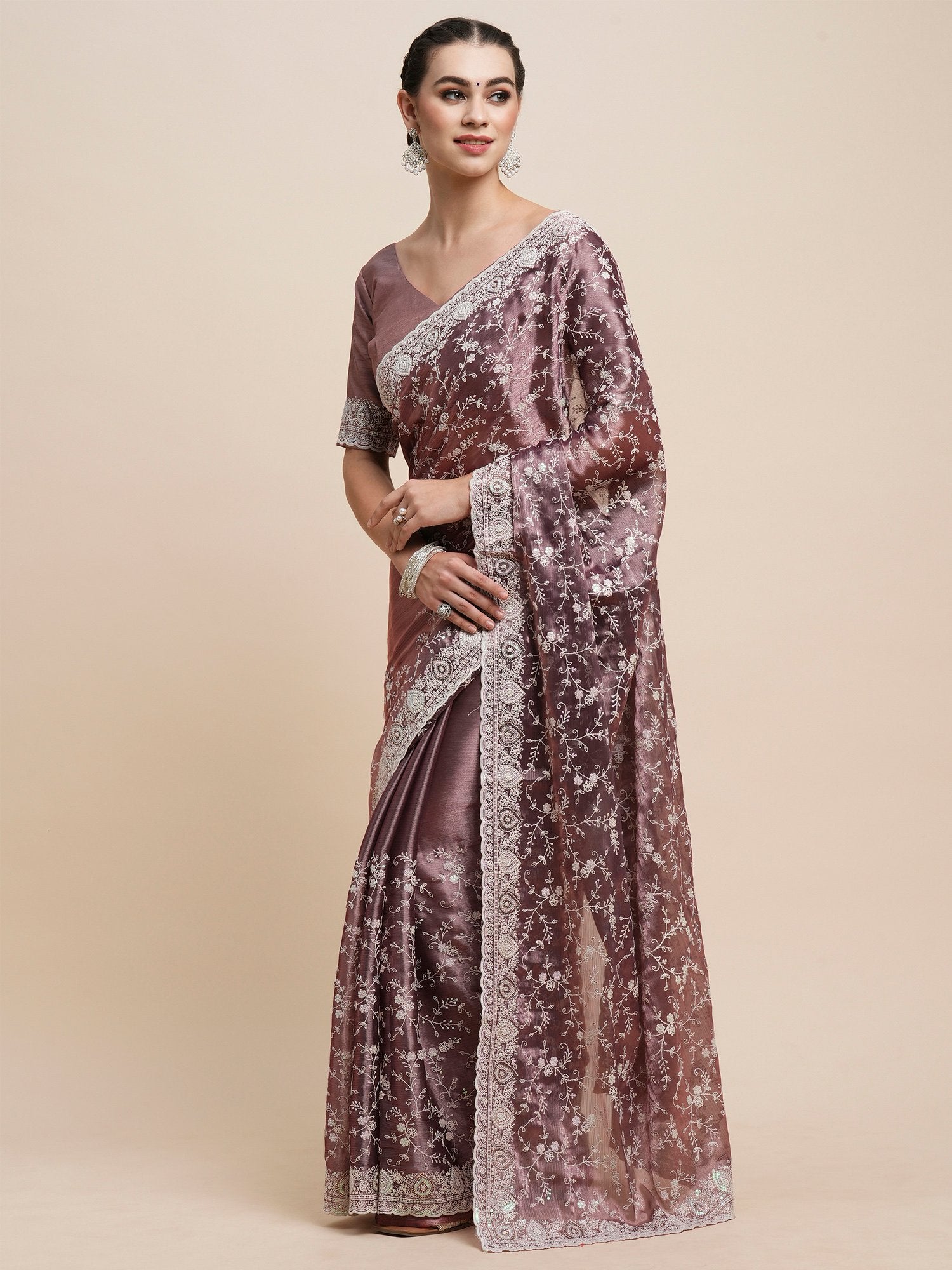 Get the best latest saree design
