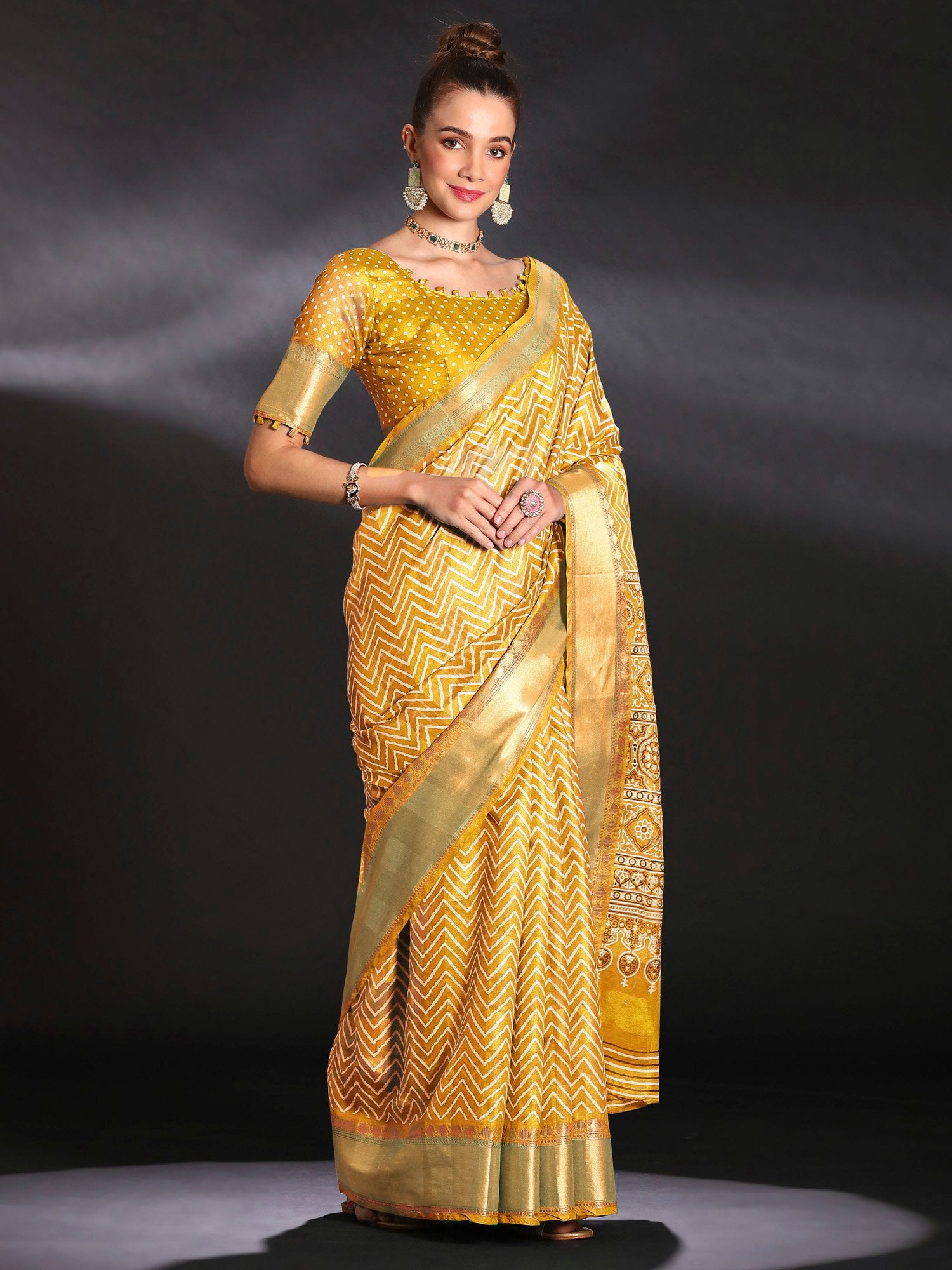 Get the best Meesho online shopping saree