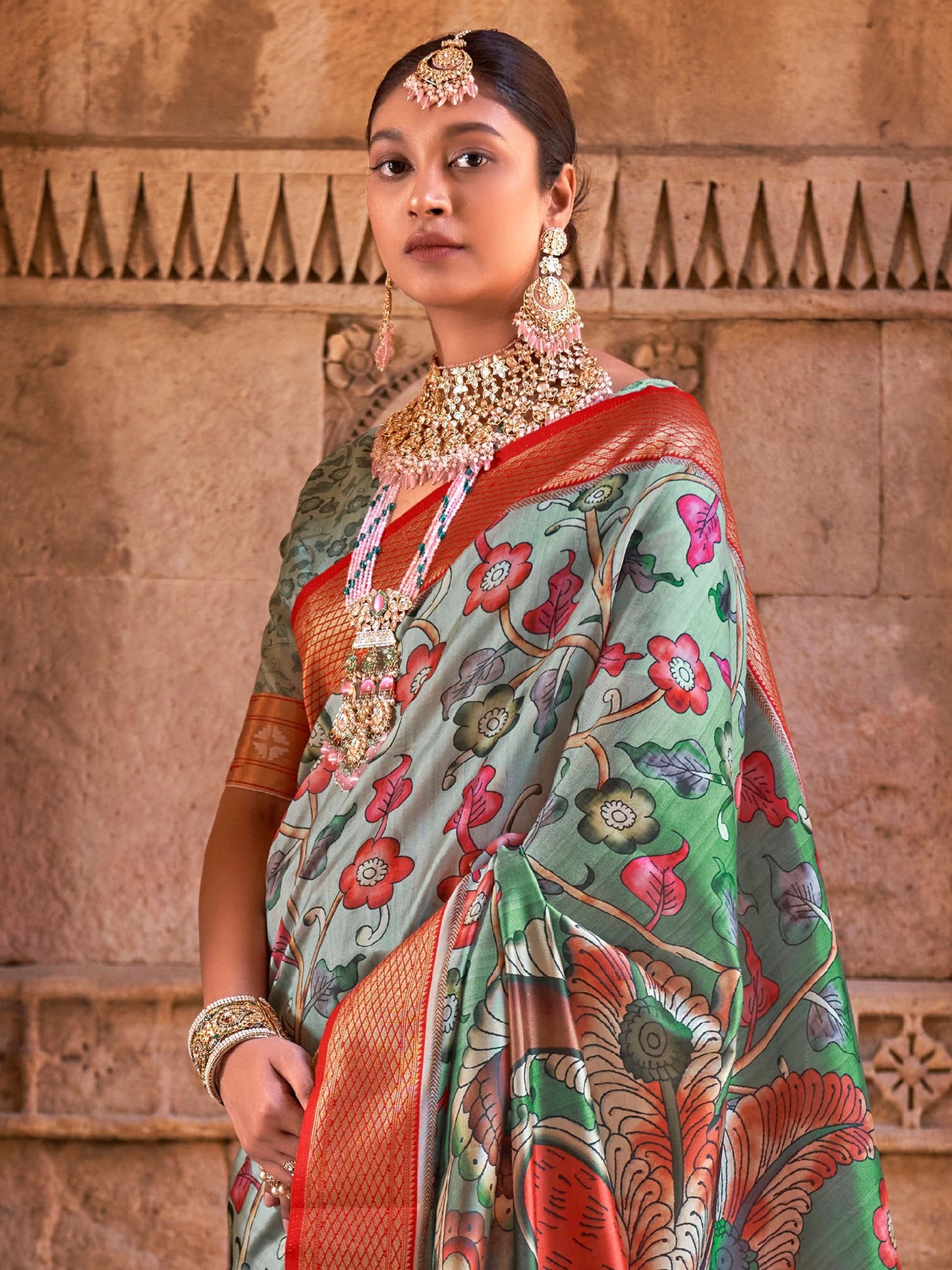 Get the best surat saree