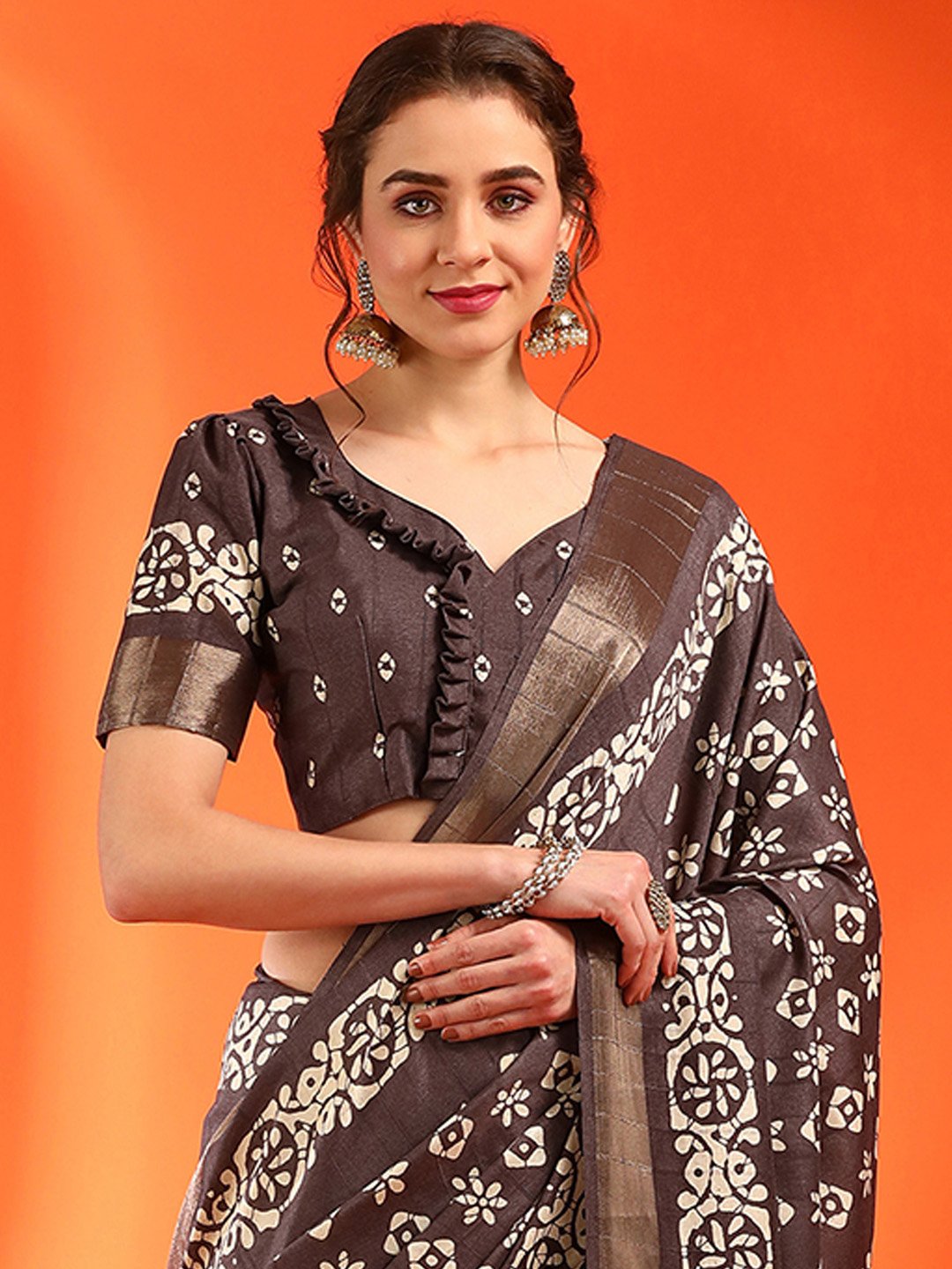 Brown Sungudi Silk Blend Printed Saree
