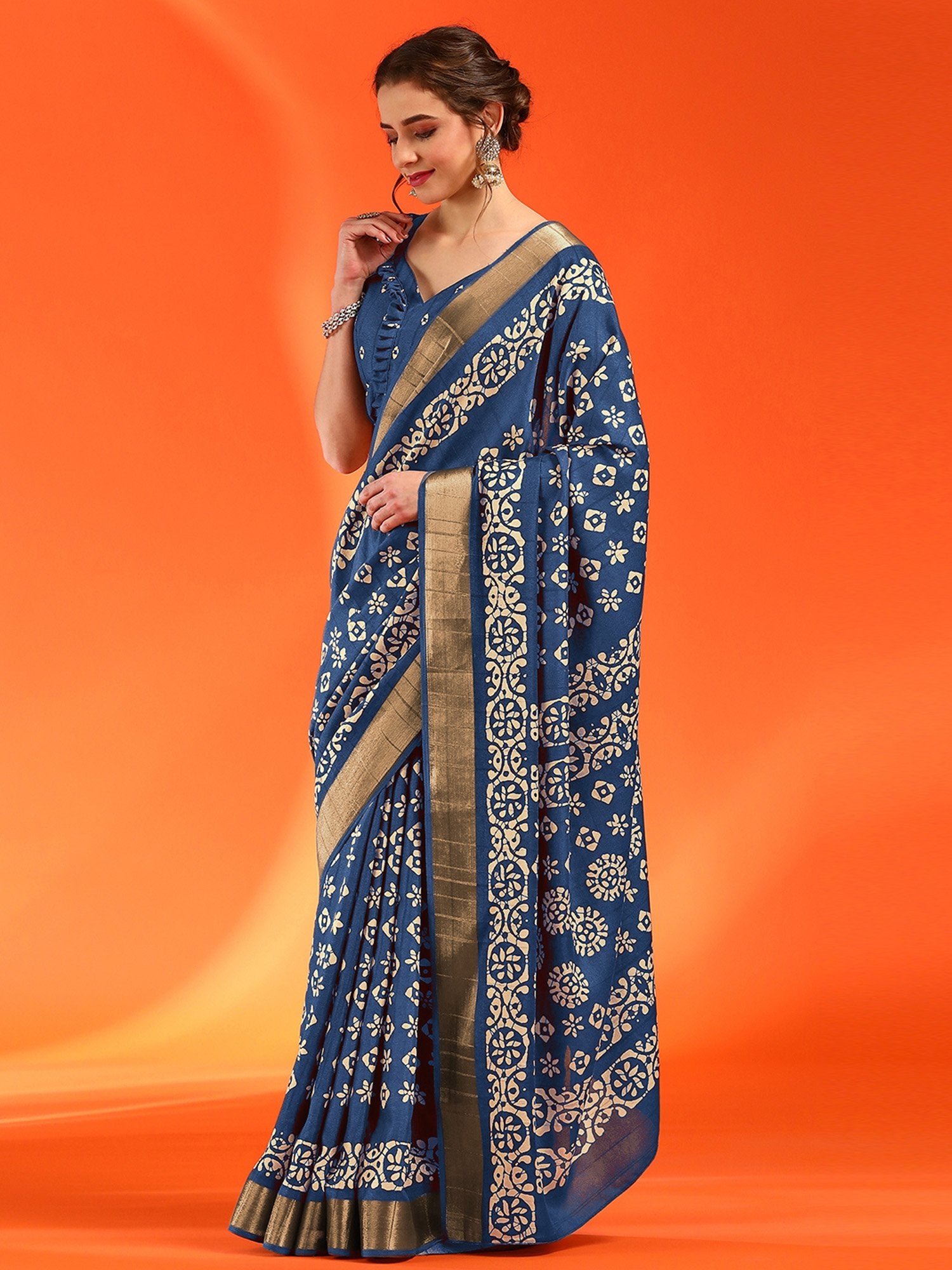 Get the best saree for women