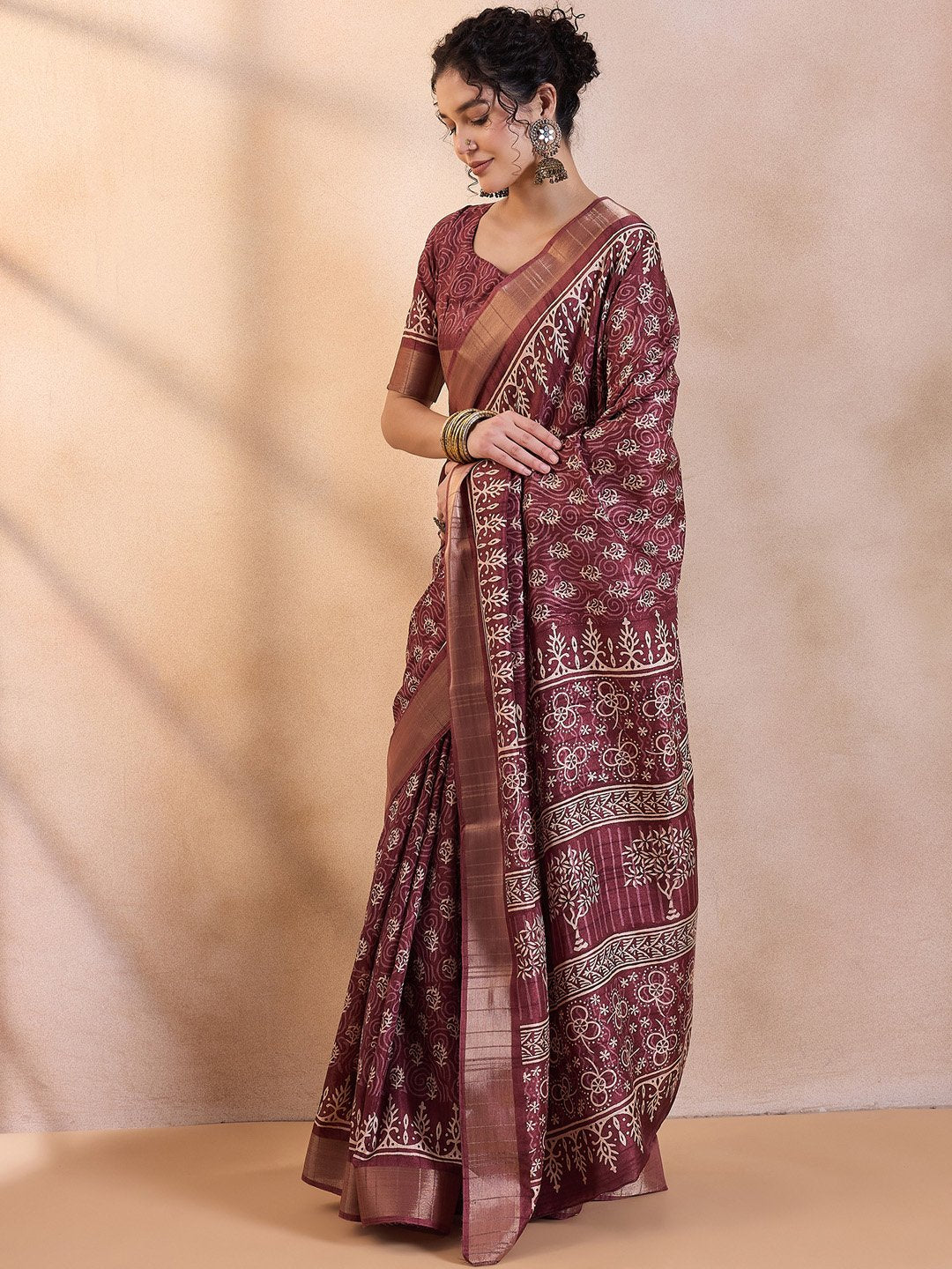 Magenta Sungudi Silk Blend Printed Saree