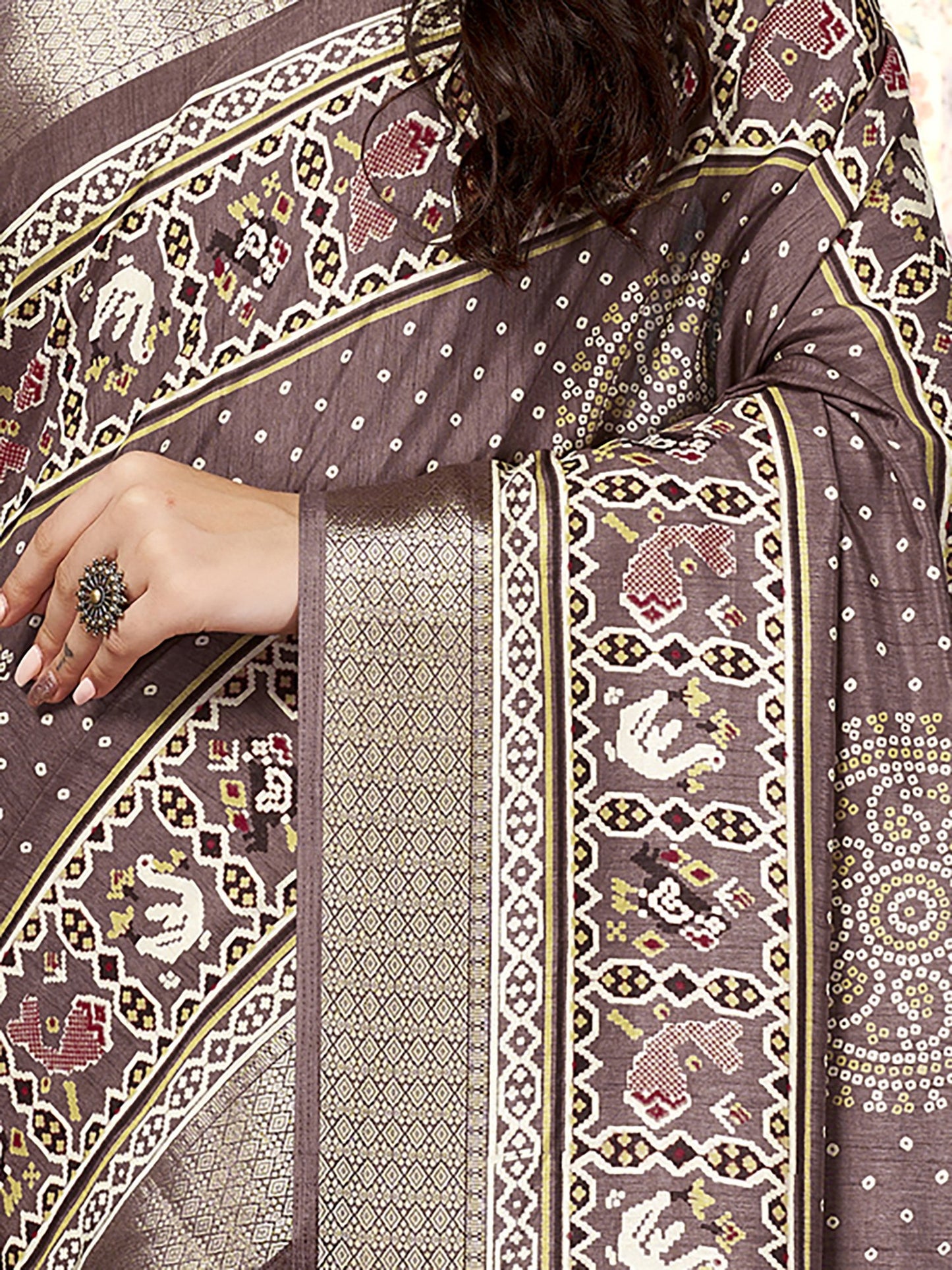 Get the best kanjeevaram South Indian bridal saree
