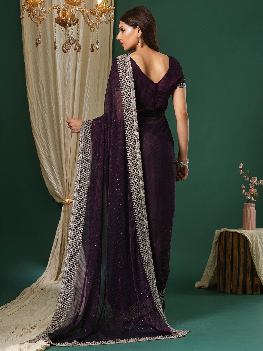 Get the best partywear saree