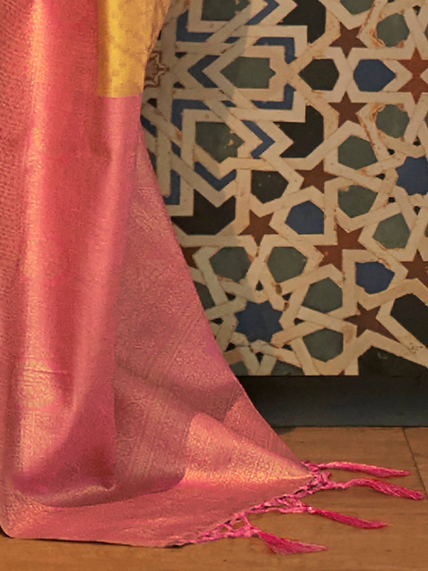 Get the best designer saree