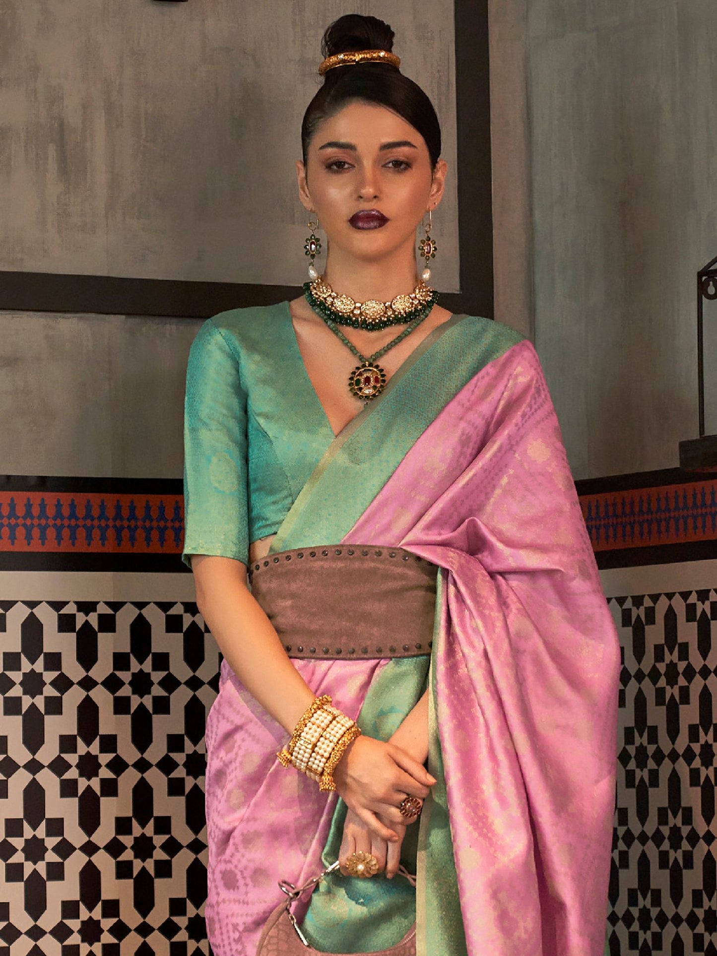 Get the best Meesho online shopping saree