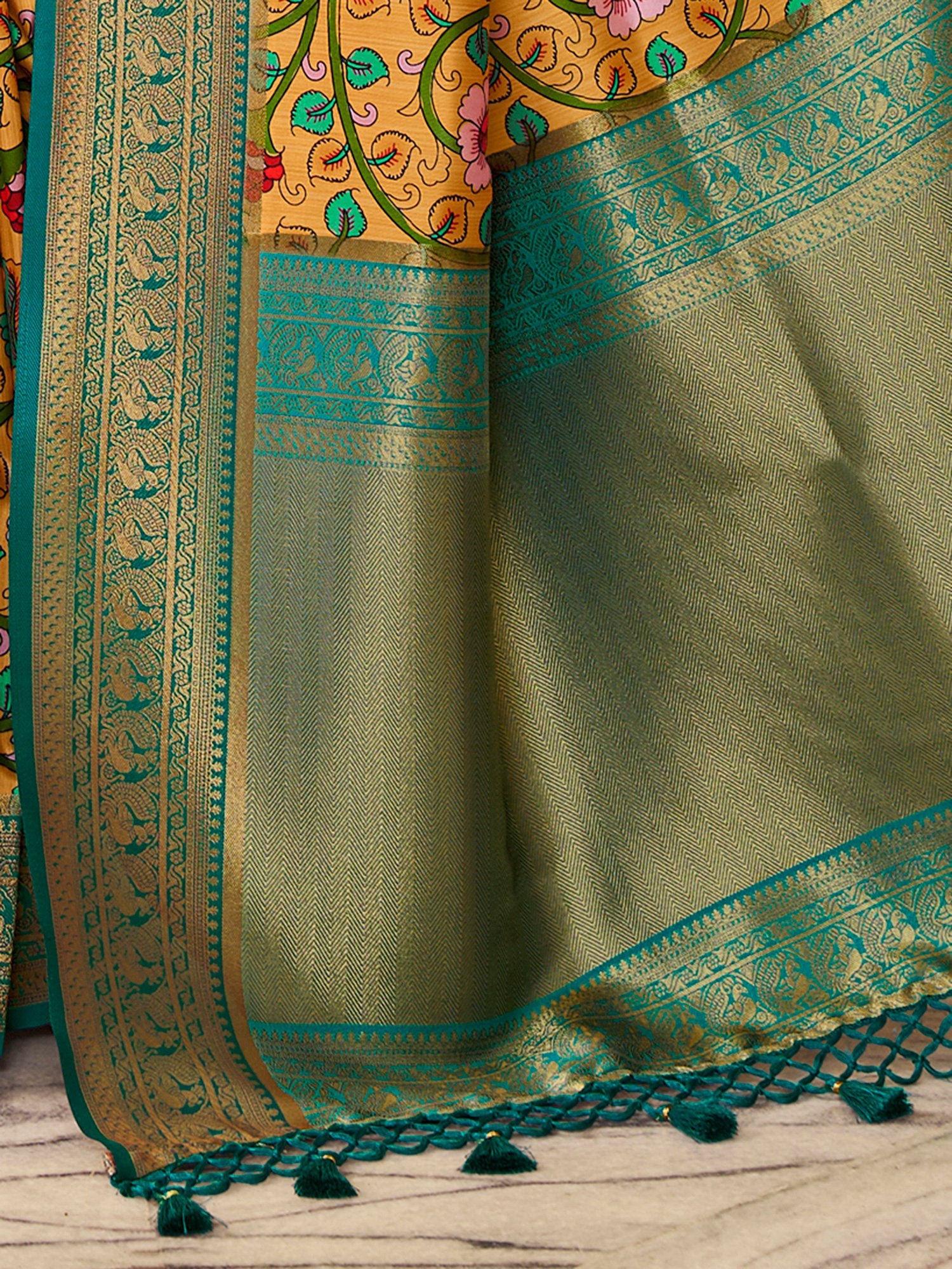 Get the best bridal saree