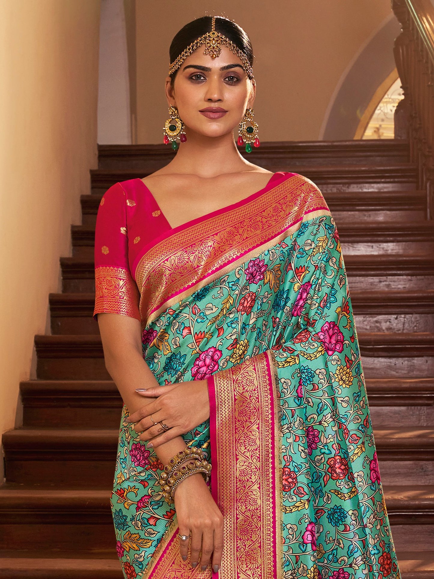 Get the best wedding sarees