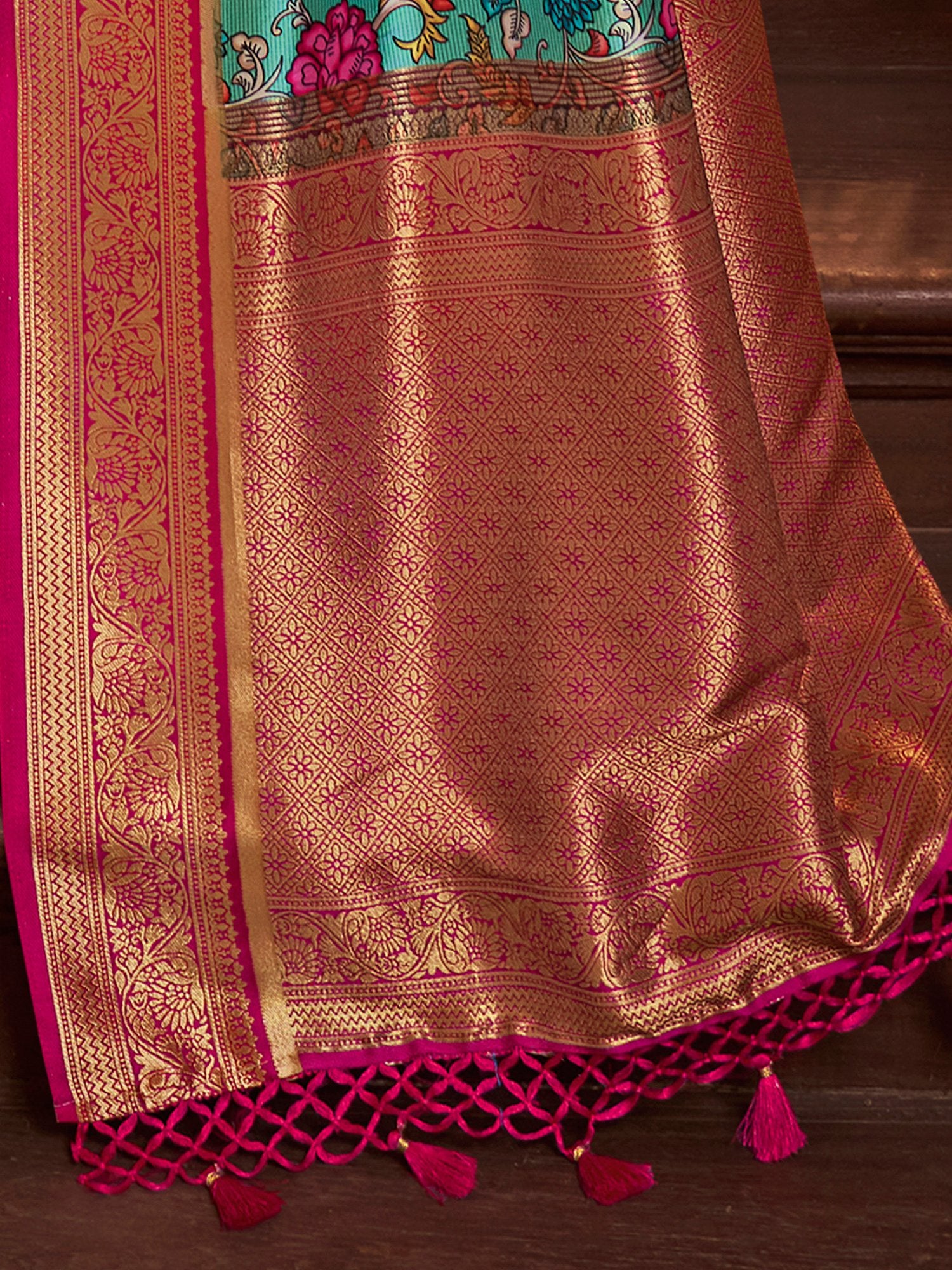 Get the best bride wedding sarees