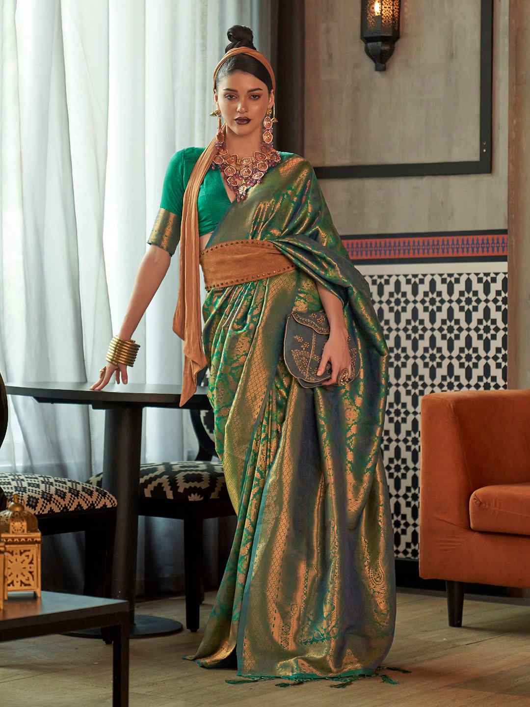 Green Green Kanjeevaram Silk Blend Woven Saree