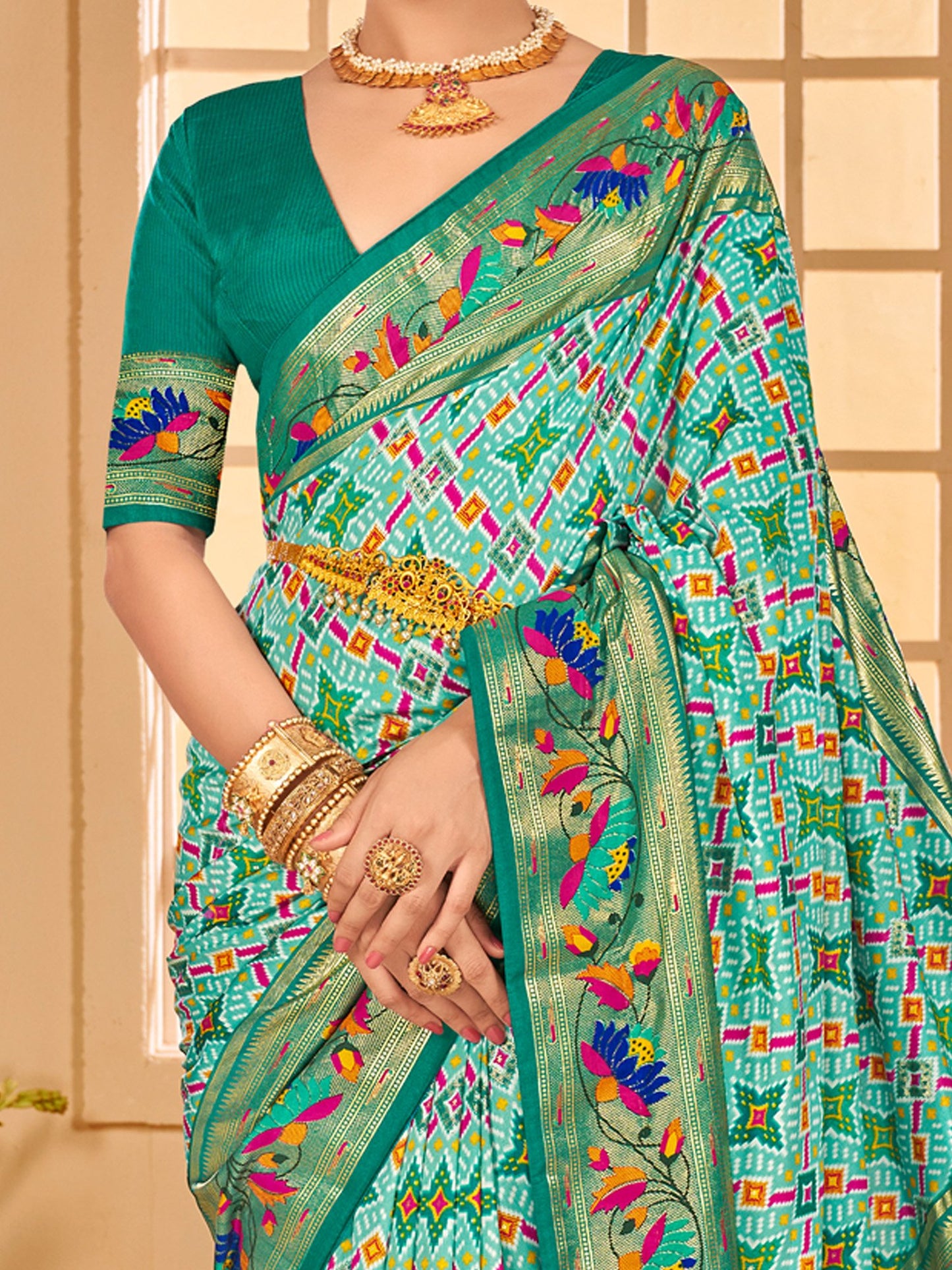 Get the best Banarasi silk saree