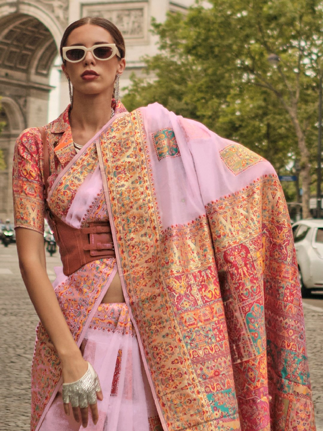 Mauve Banarasi Silk Blend Woven Saree