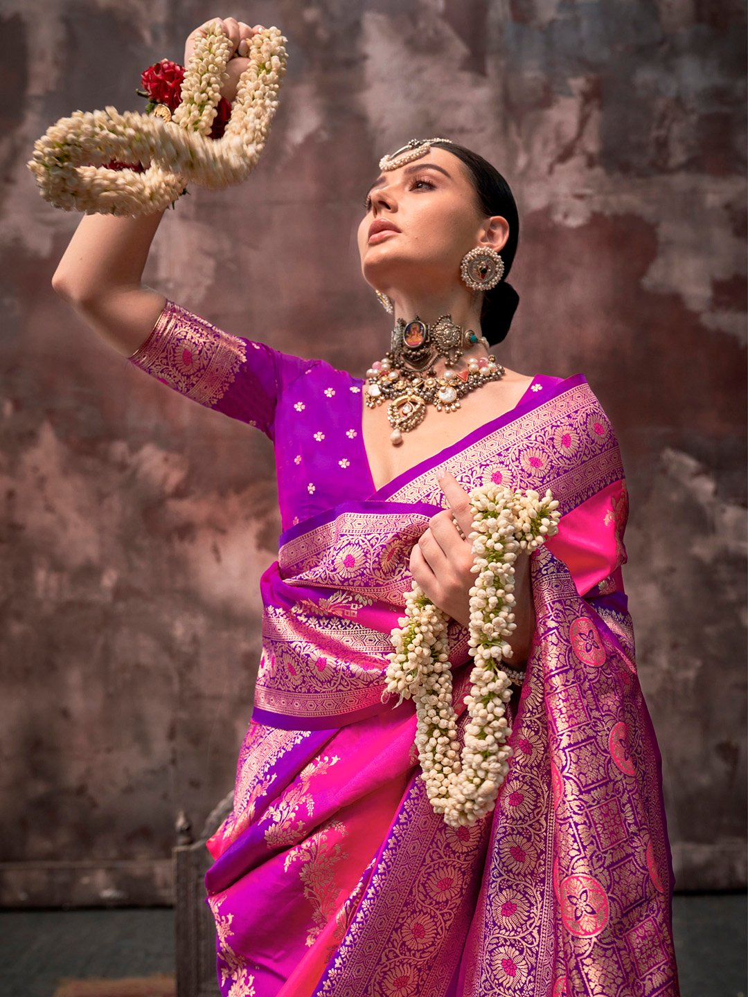 Get the best Kasavu saree online