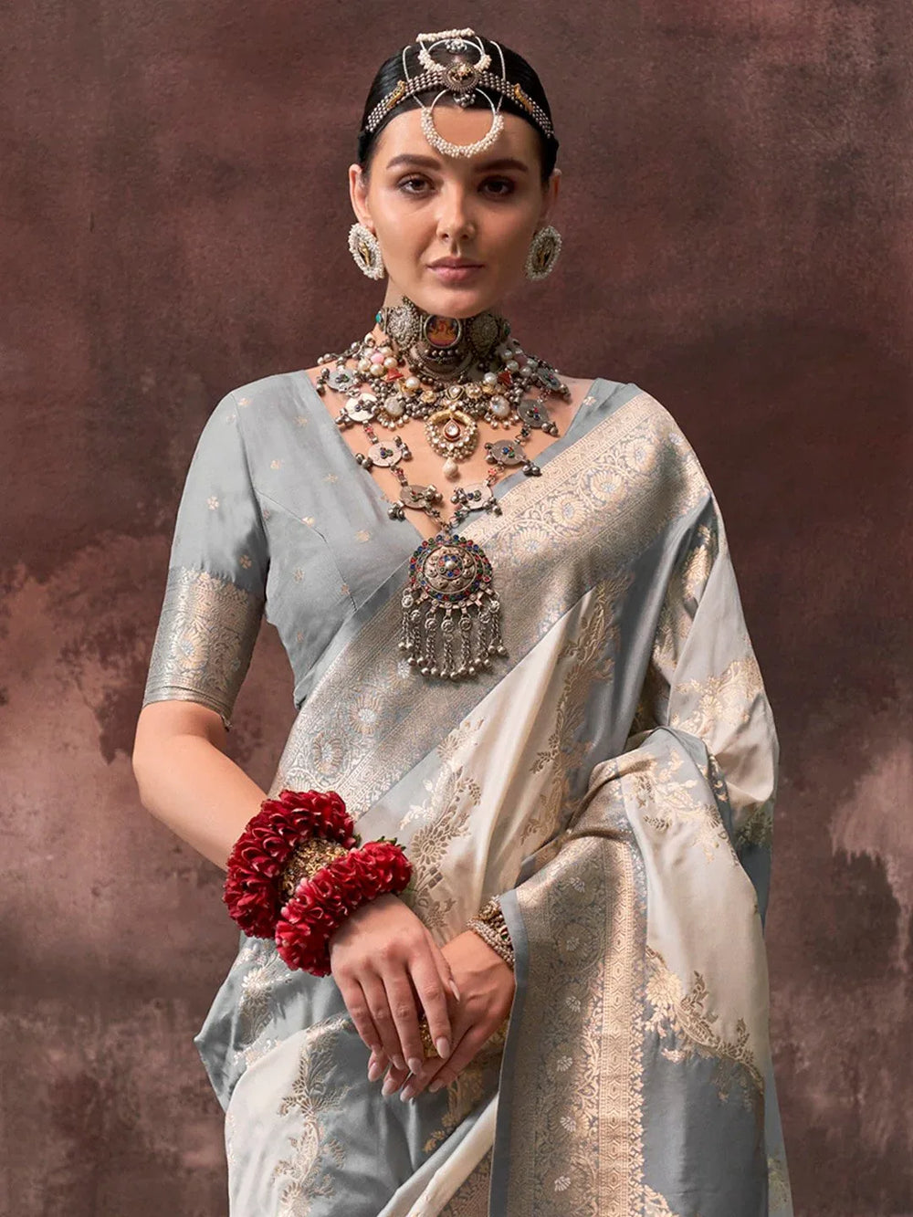 Rich Grey Handloom Banarasi Silk Saree - The Dori Store