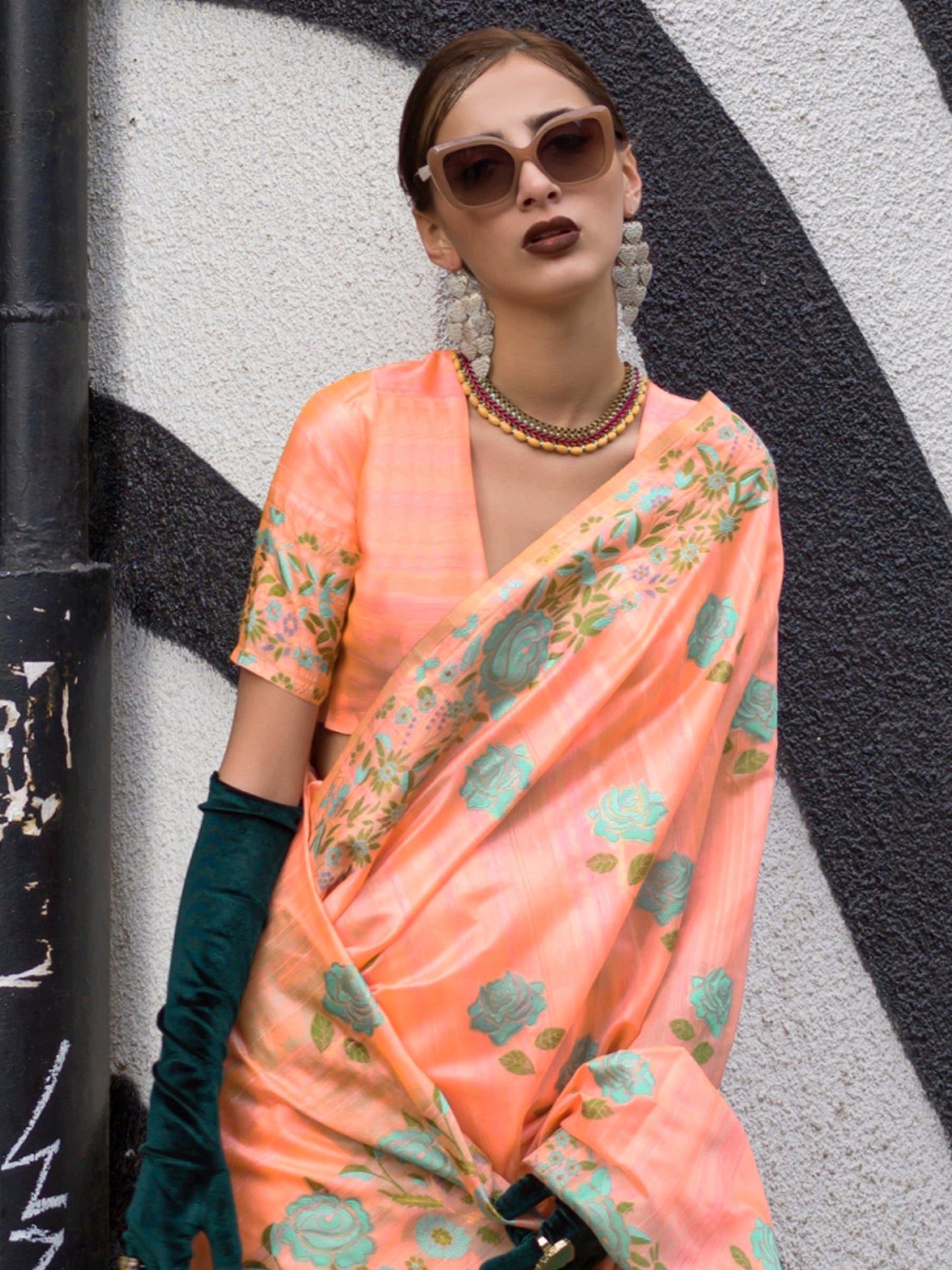 Get the best Banarasi saree