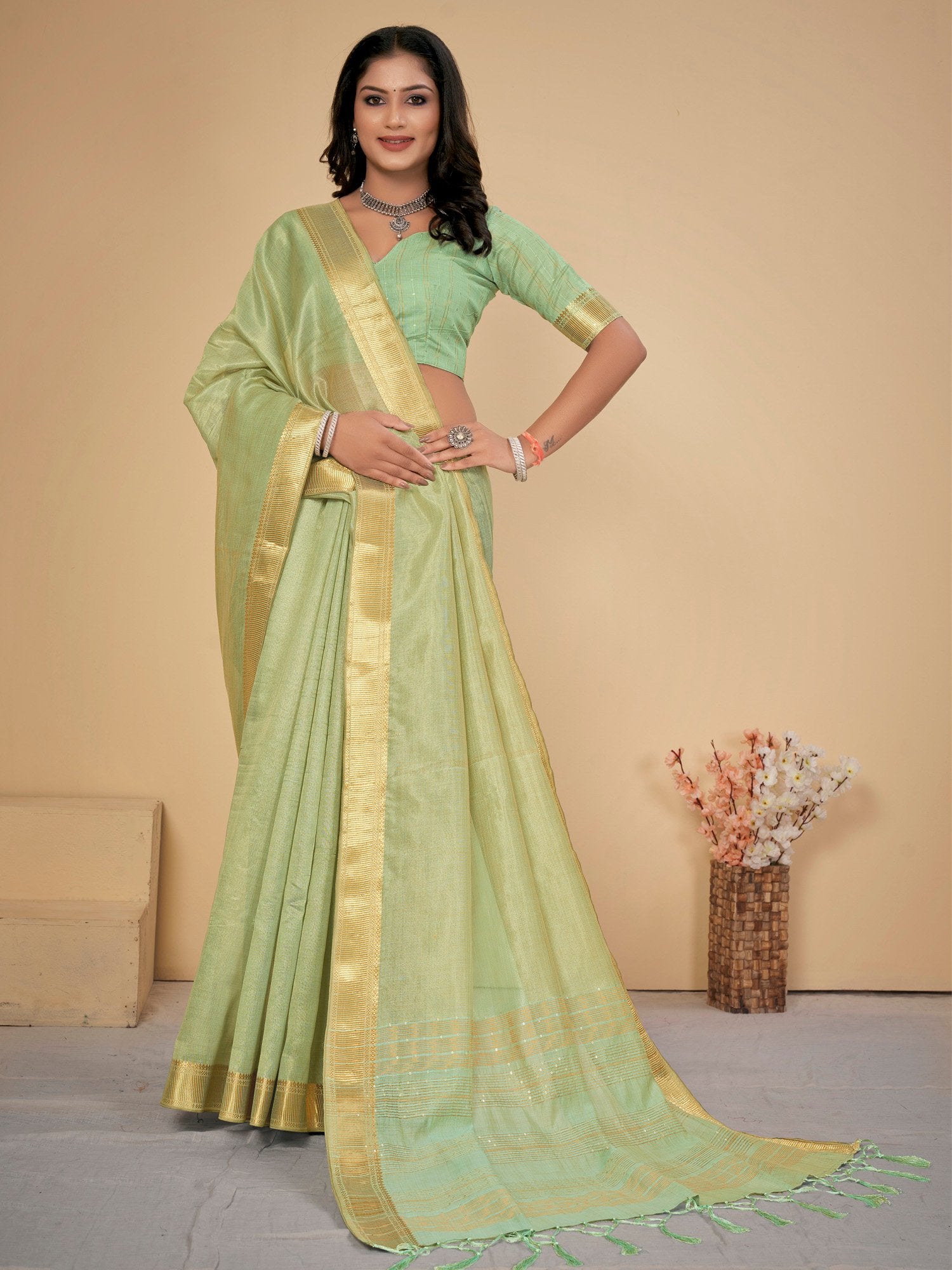 Get the best Banarasi saree