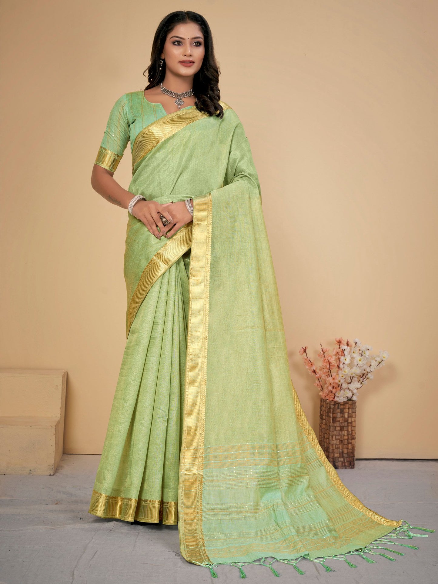 Get the best bride wedding sarees