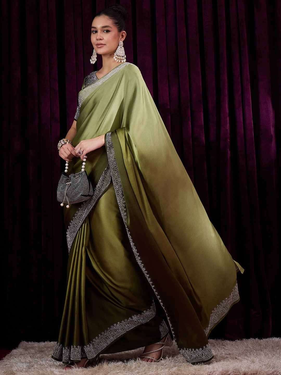 Get the best latest saree design