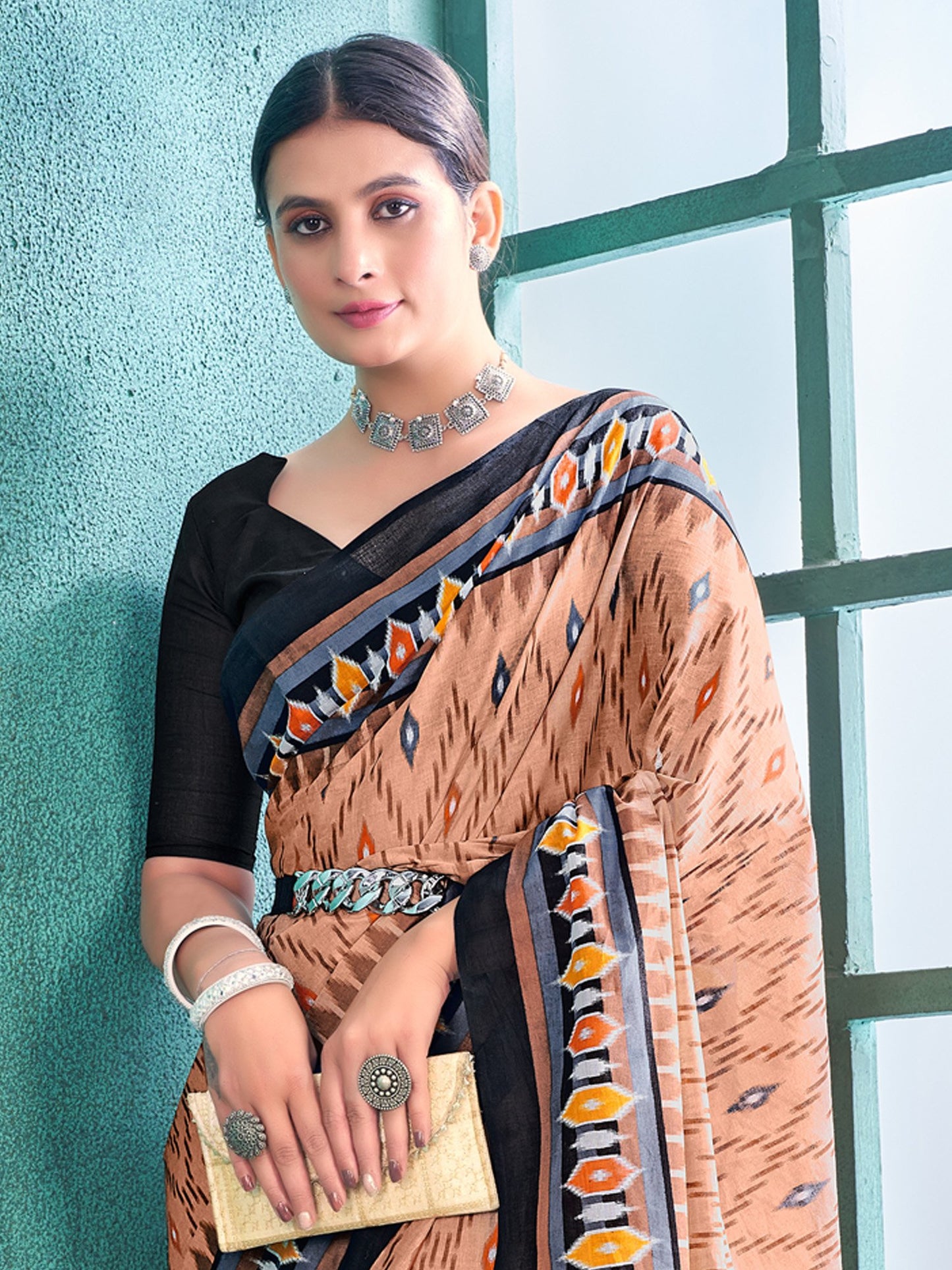 Get the best partywear saree