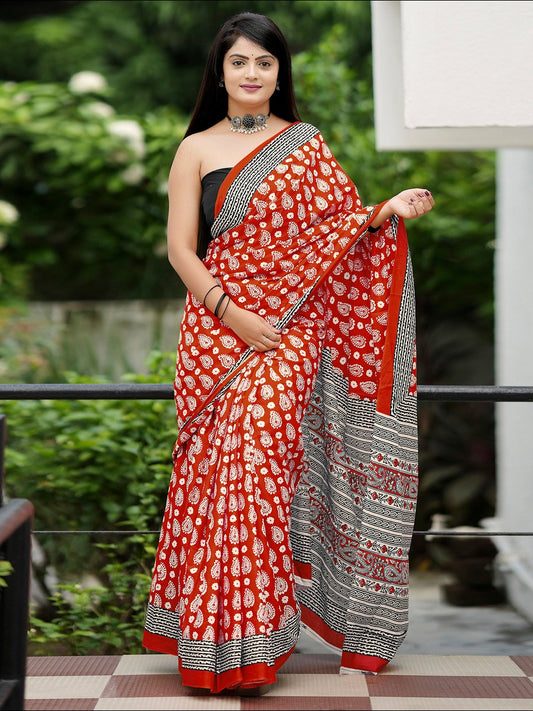 Get the best kanjeevaram South Indian bridal saree