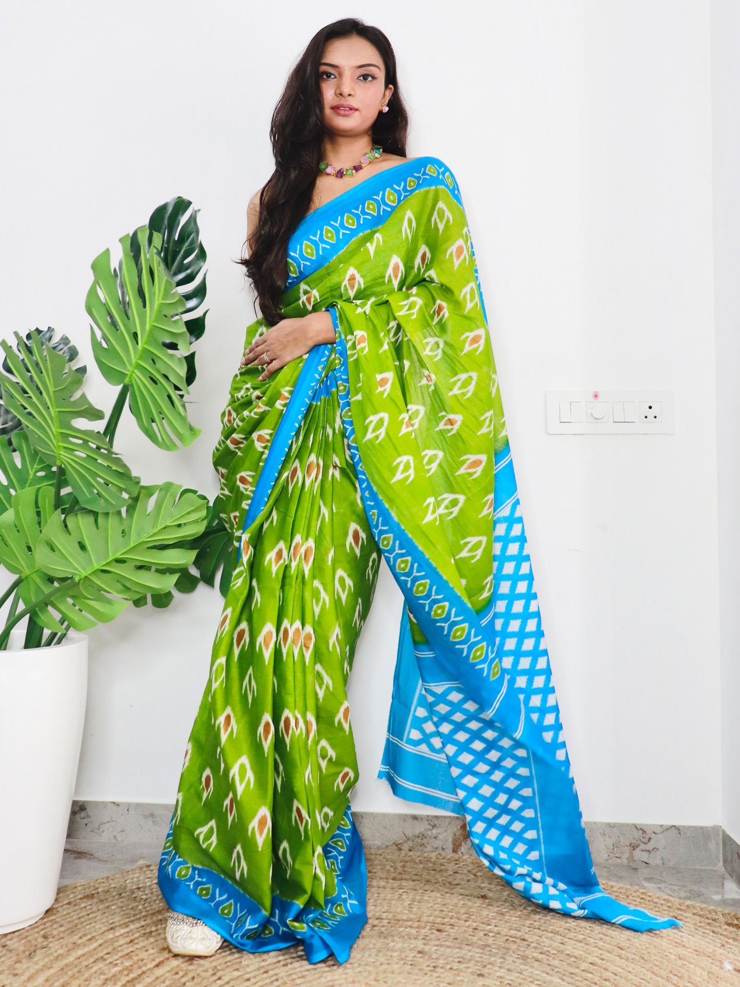 Get the best kanjeevaram South Indian bridal saree