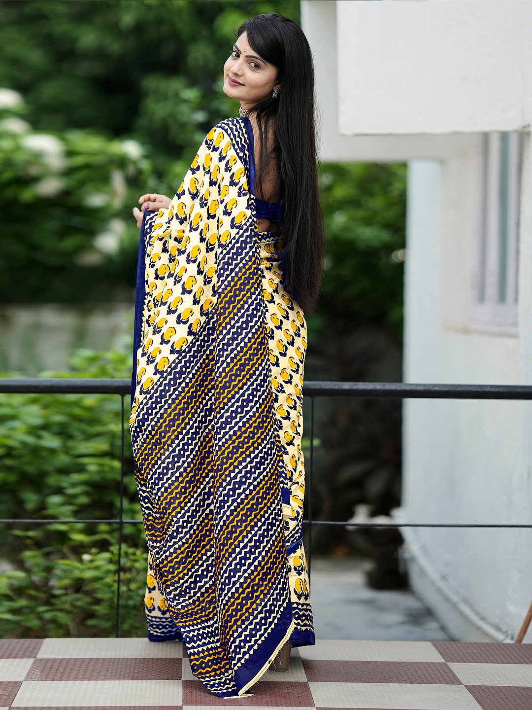 Get the best Dulhan saree