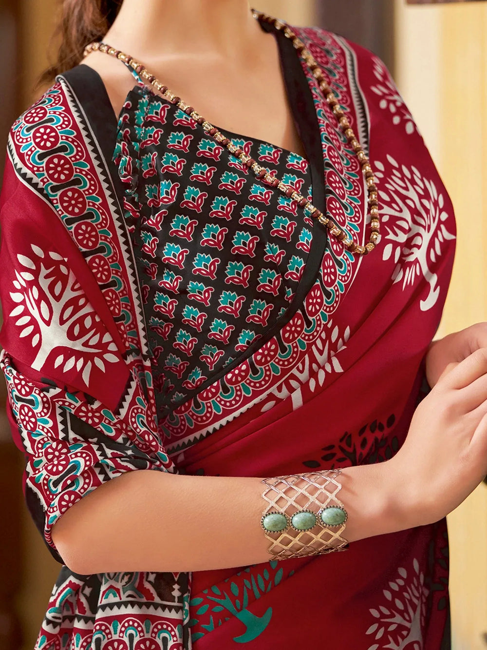 Black and Red Printed Crepe Silk Saree - The Dori Store